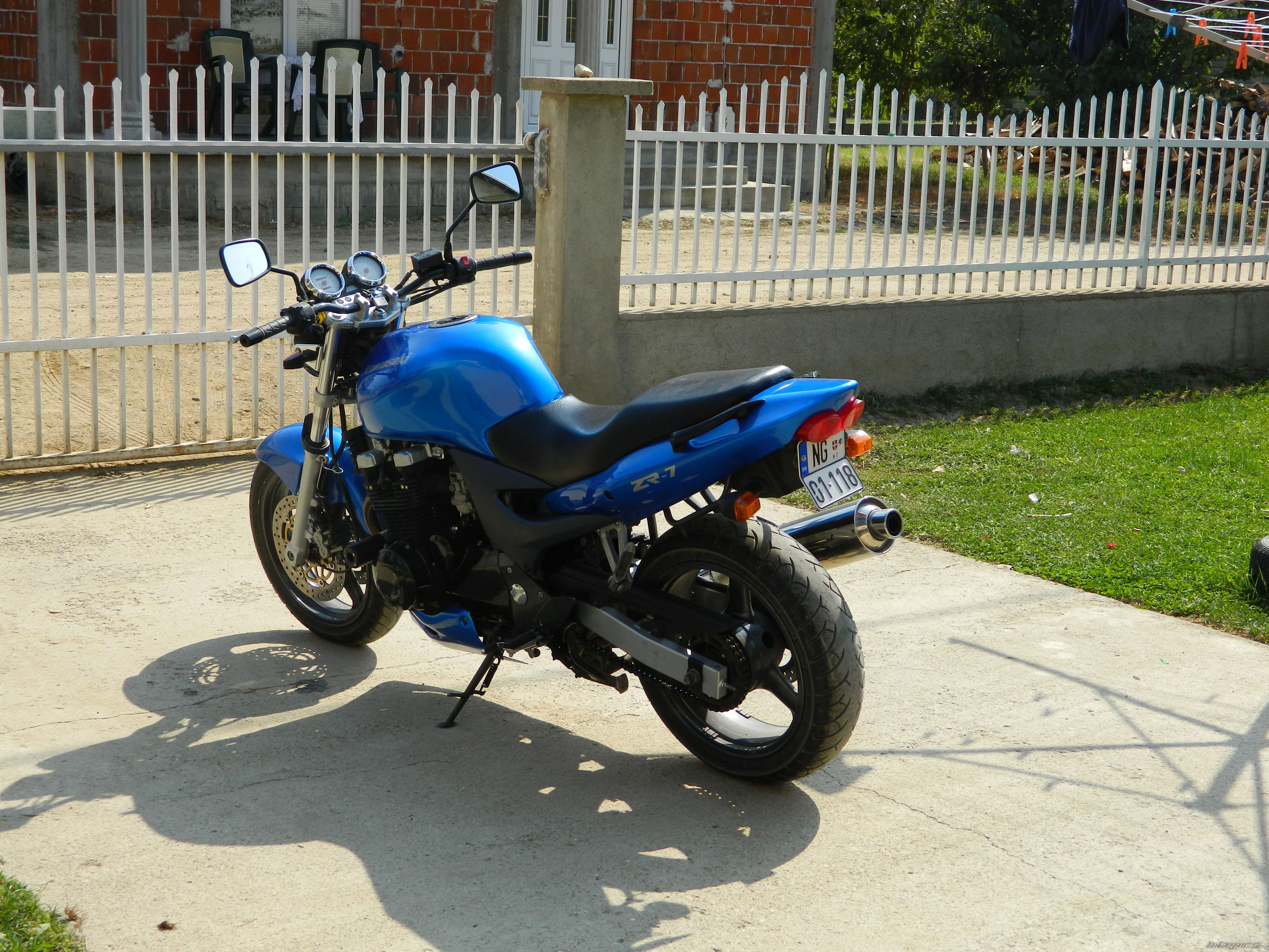 2003 KAWASAKI ZR 7 | Picture 2278518 motorcycle photo
