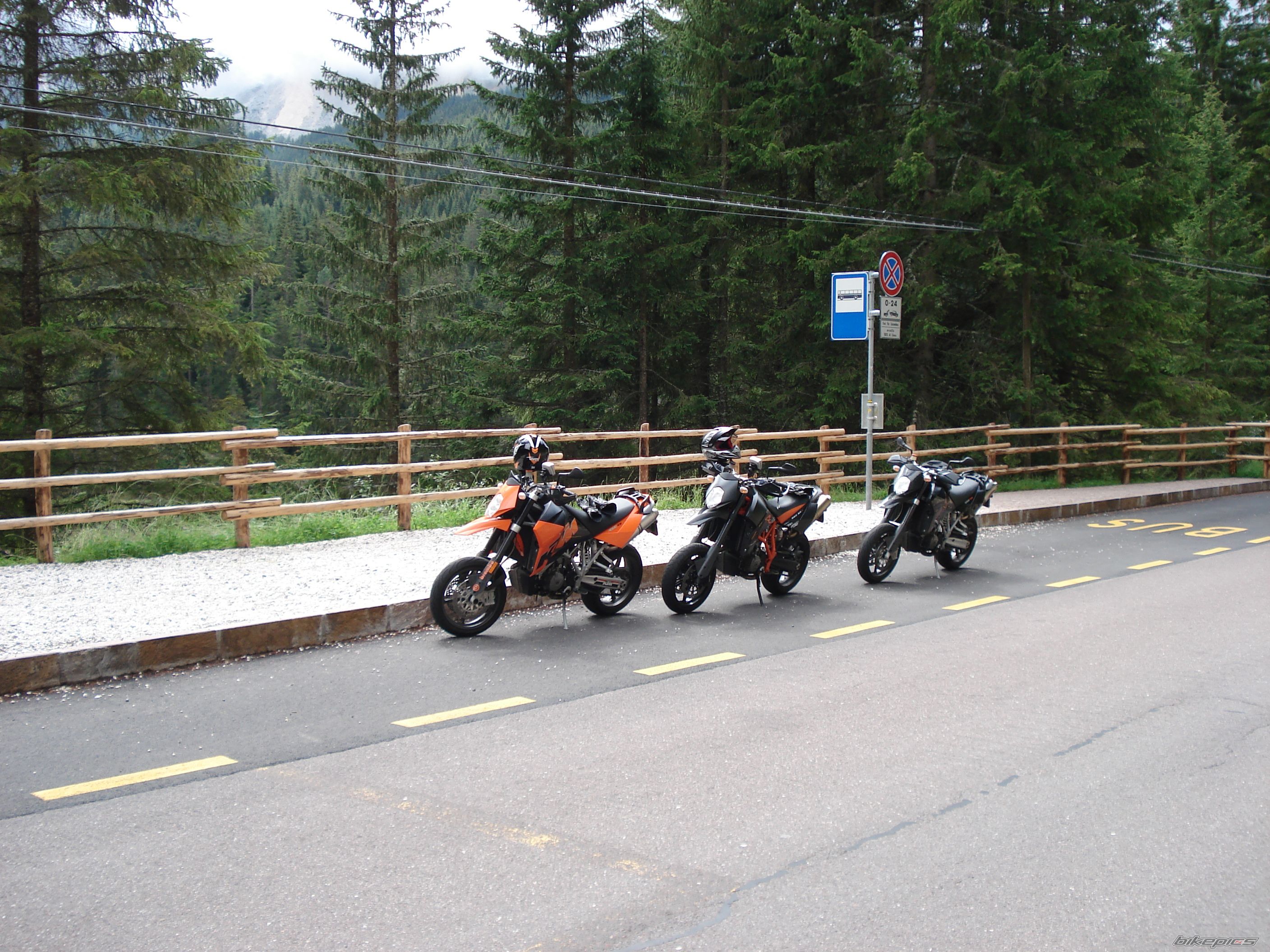 2008 KTM 950 SUPERMOTO | Picture 2279126 motorcycle photo