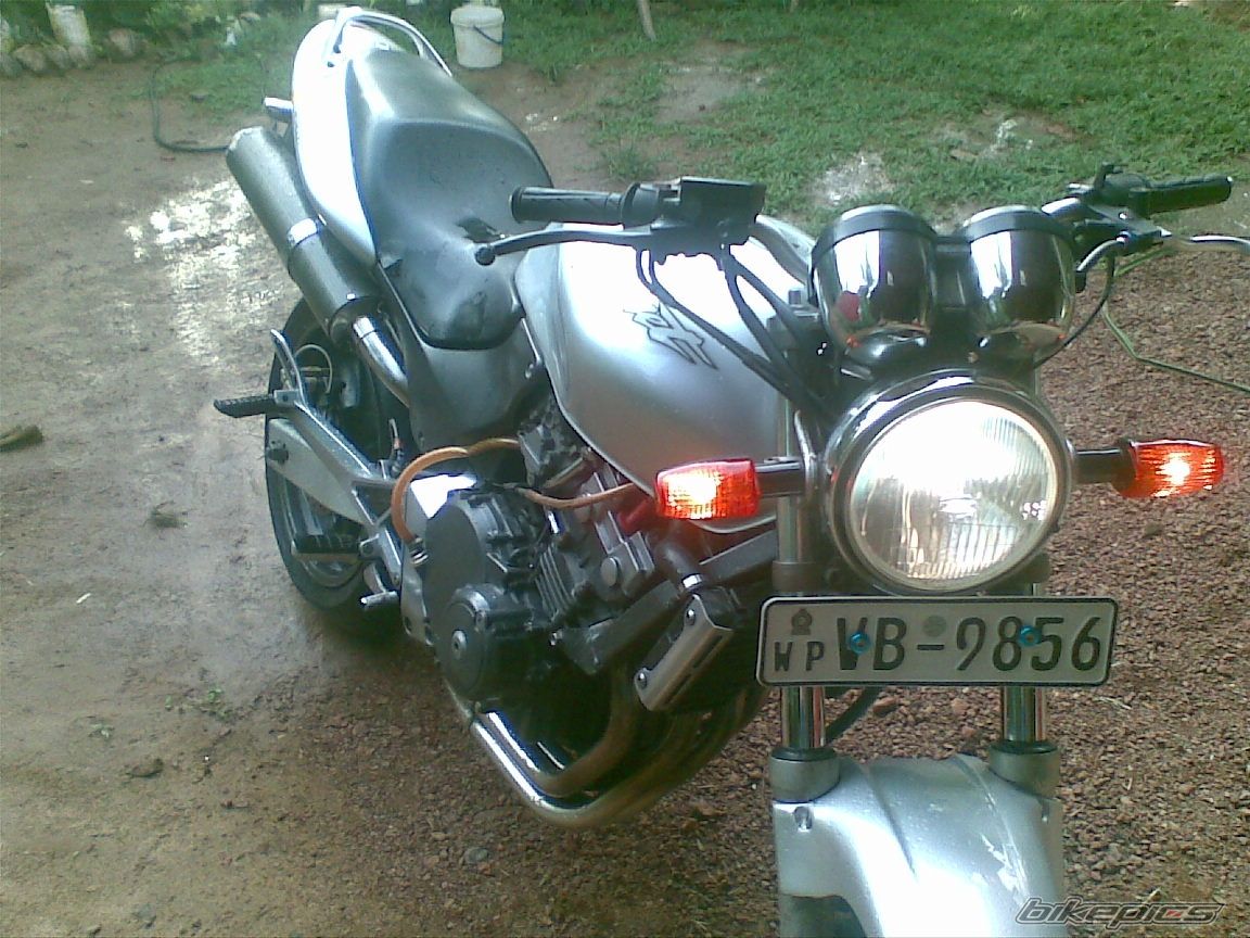 2008 HONDA CB 250 HORNET | Picture 2279272 motorcycle photo