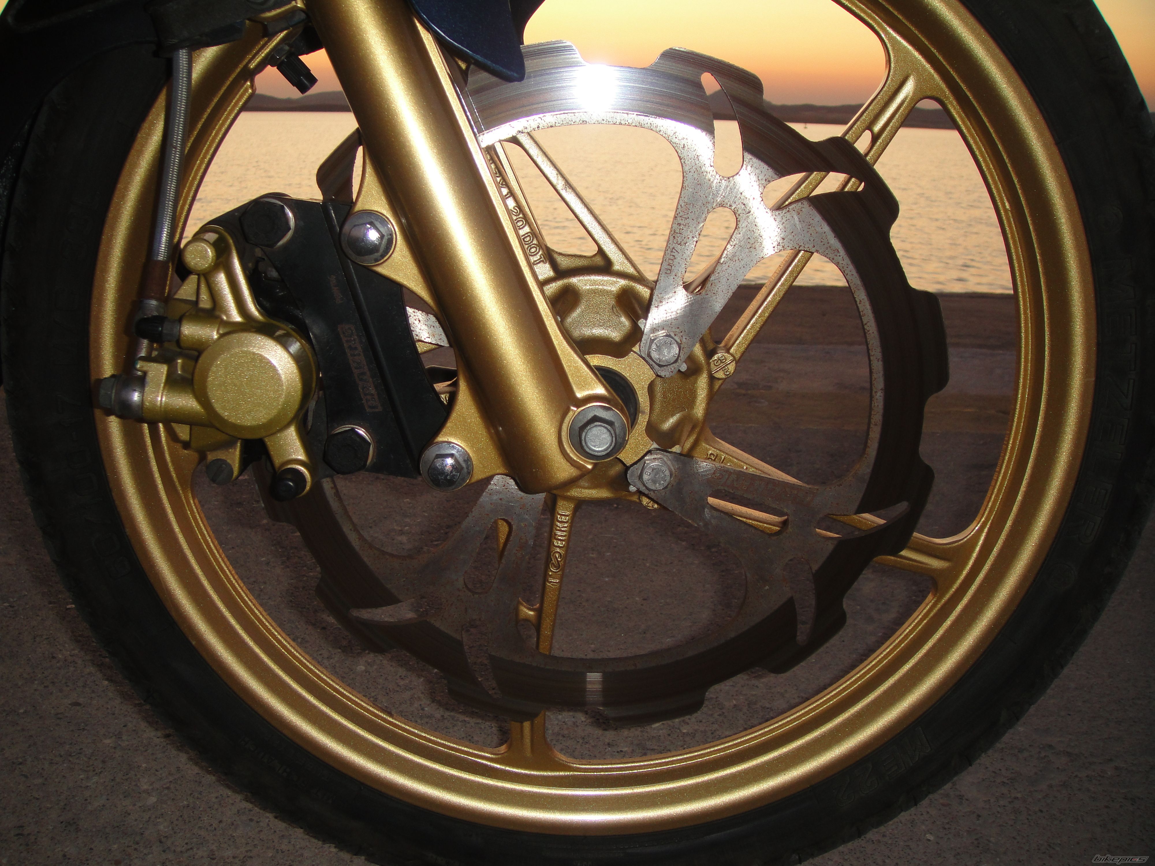 2009 YAMAHA CRYPTON X | Picture 2280902 motorcycle photo