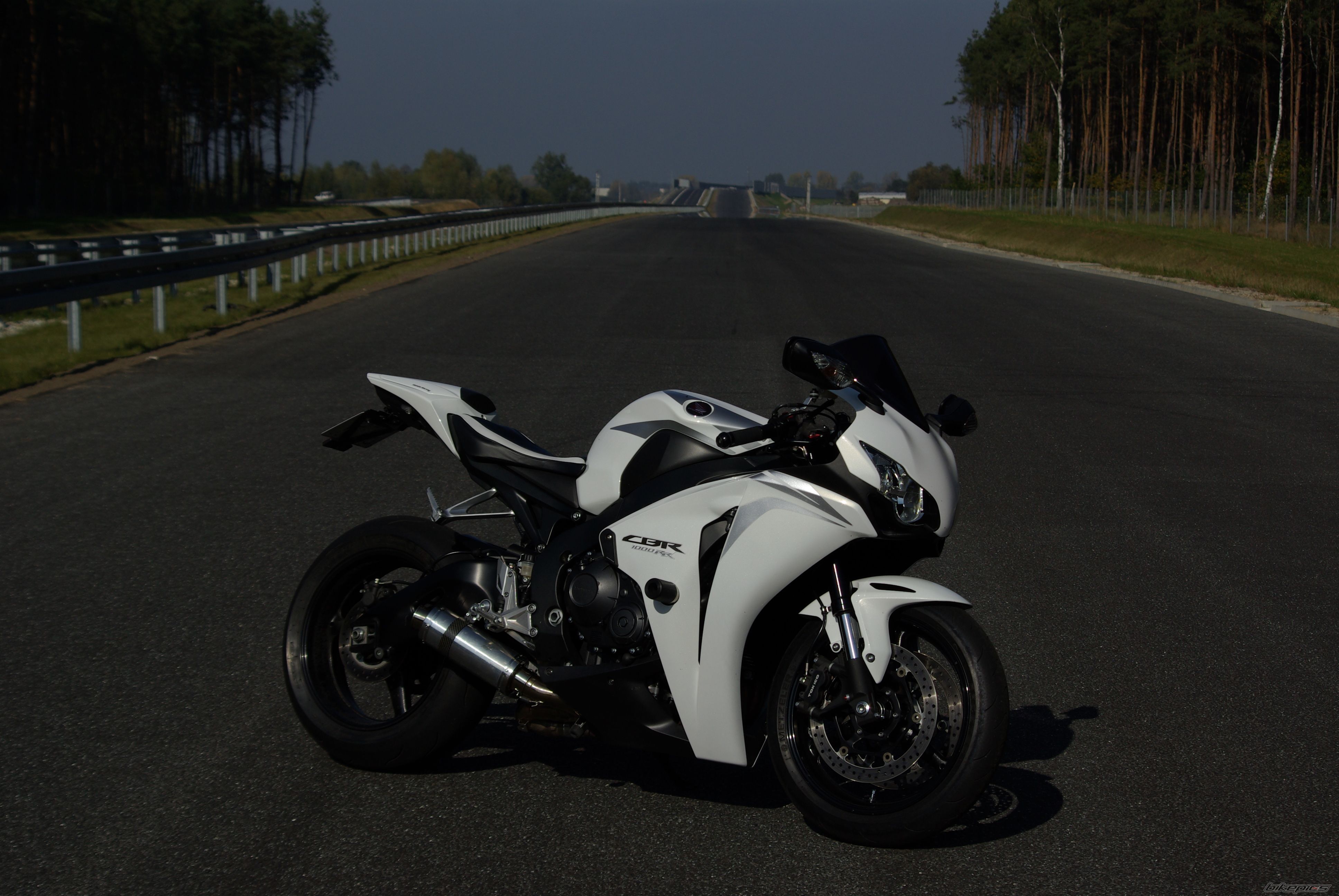 2009 HONDA CBR 1000RR SC59 | Picture 2281540 motorcycle photo