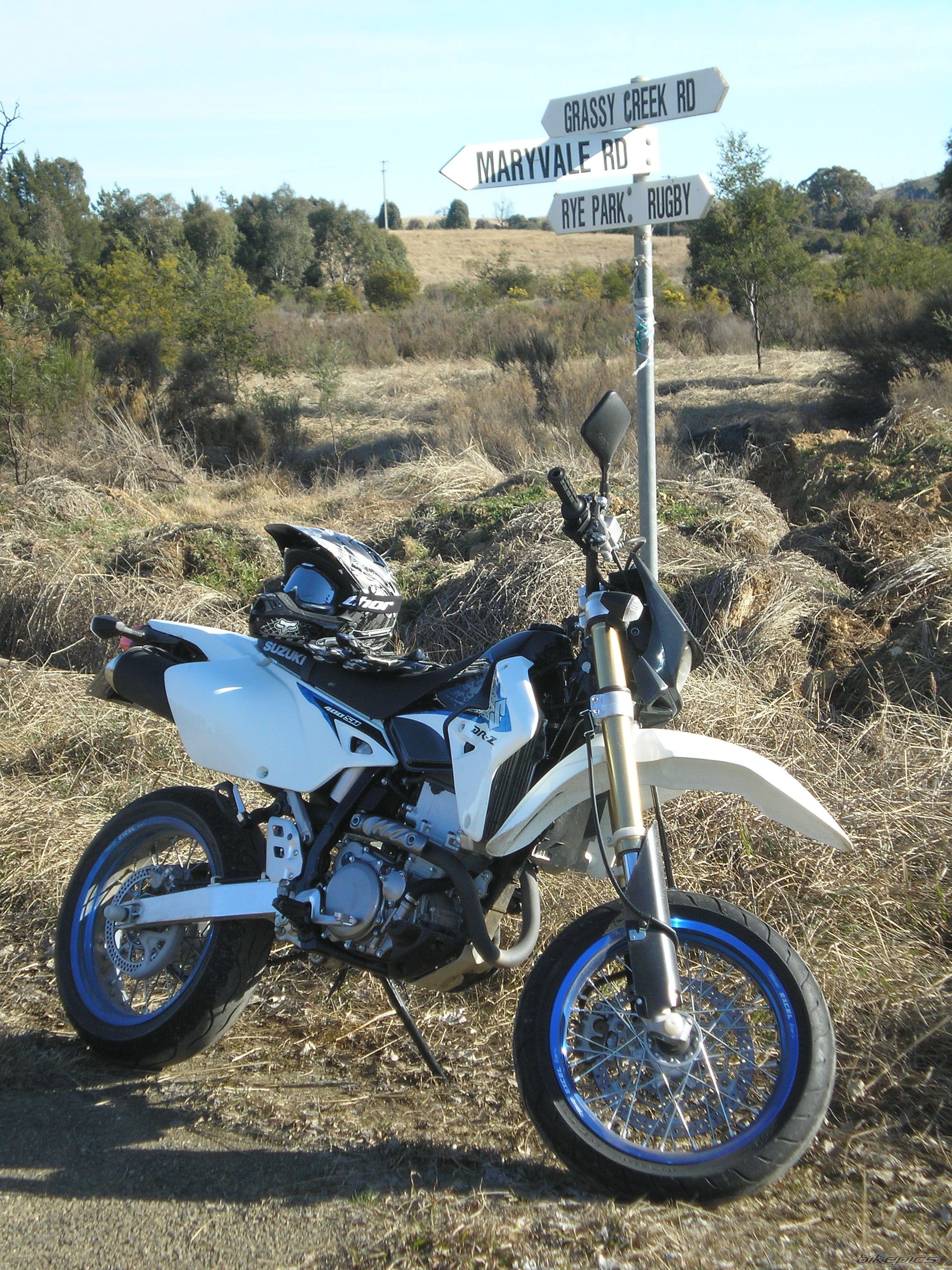 2010 SUZUKI DRZ400SM | Picture 2282474 motorcycle photo