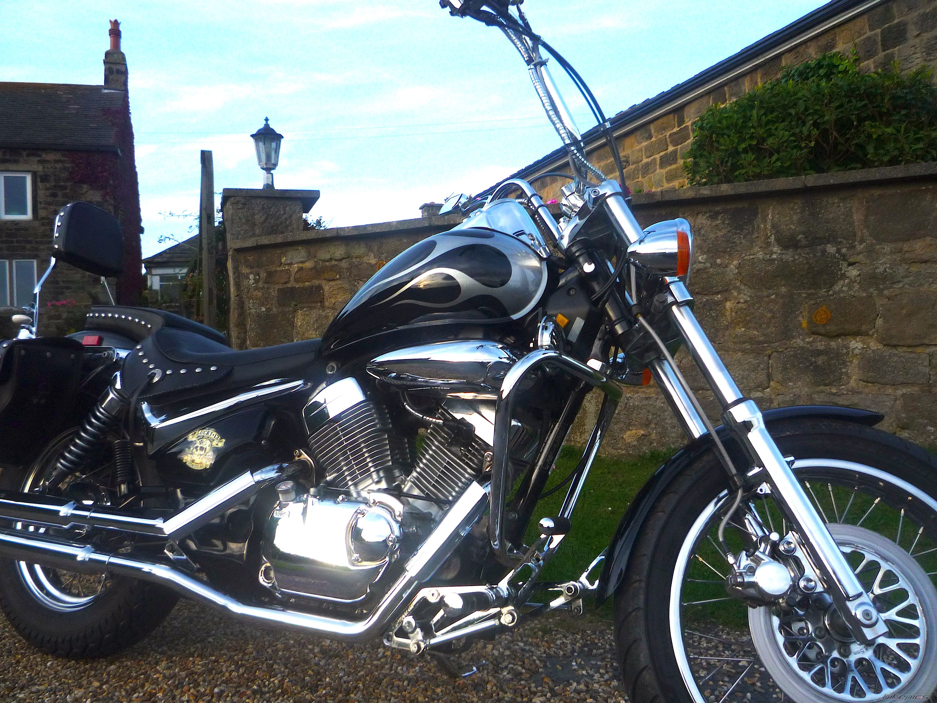 2005 SUZUKI INTRUDER 125 | Picture 2283047 motorcycle photo