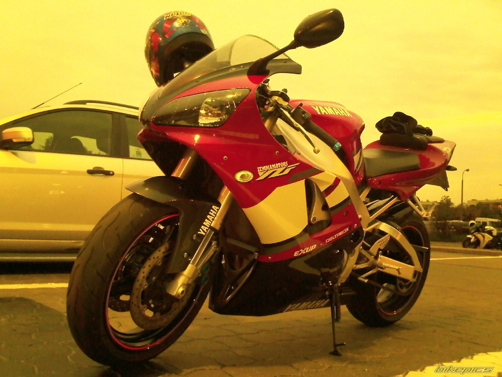 2001 YAMAHA YZF R1 | Picture 2283399 motorcycle photo