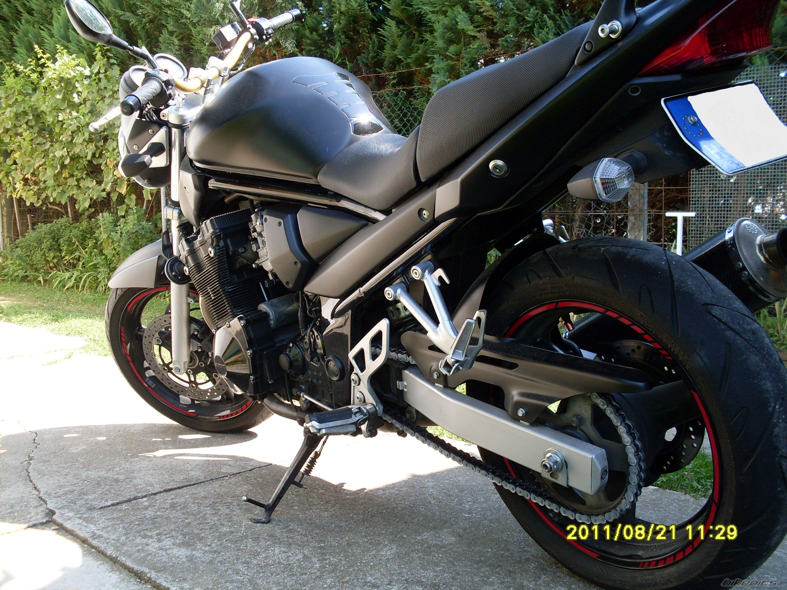 2006 SUZUKI GSF 650 NAKED | Picture 2284195 motorcycle photo