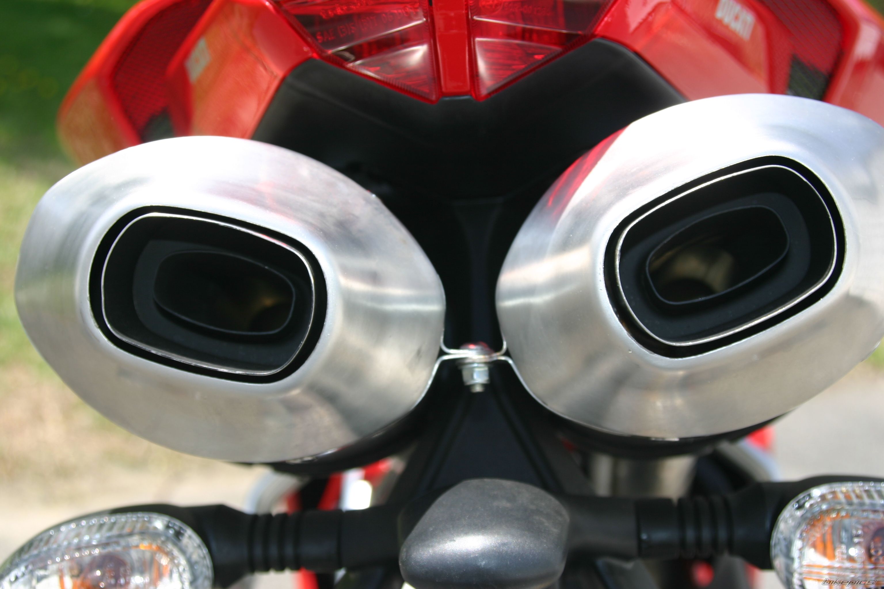 2010 DUCATI 848 | Picture 2285481 motorcycle photo