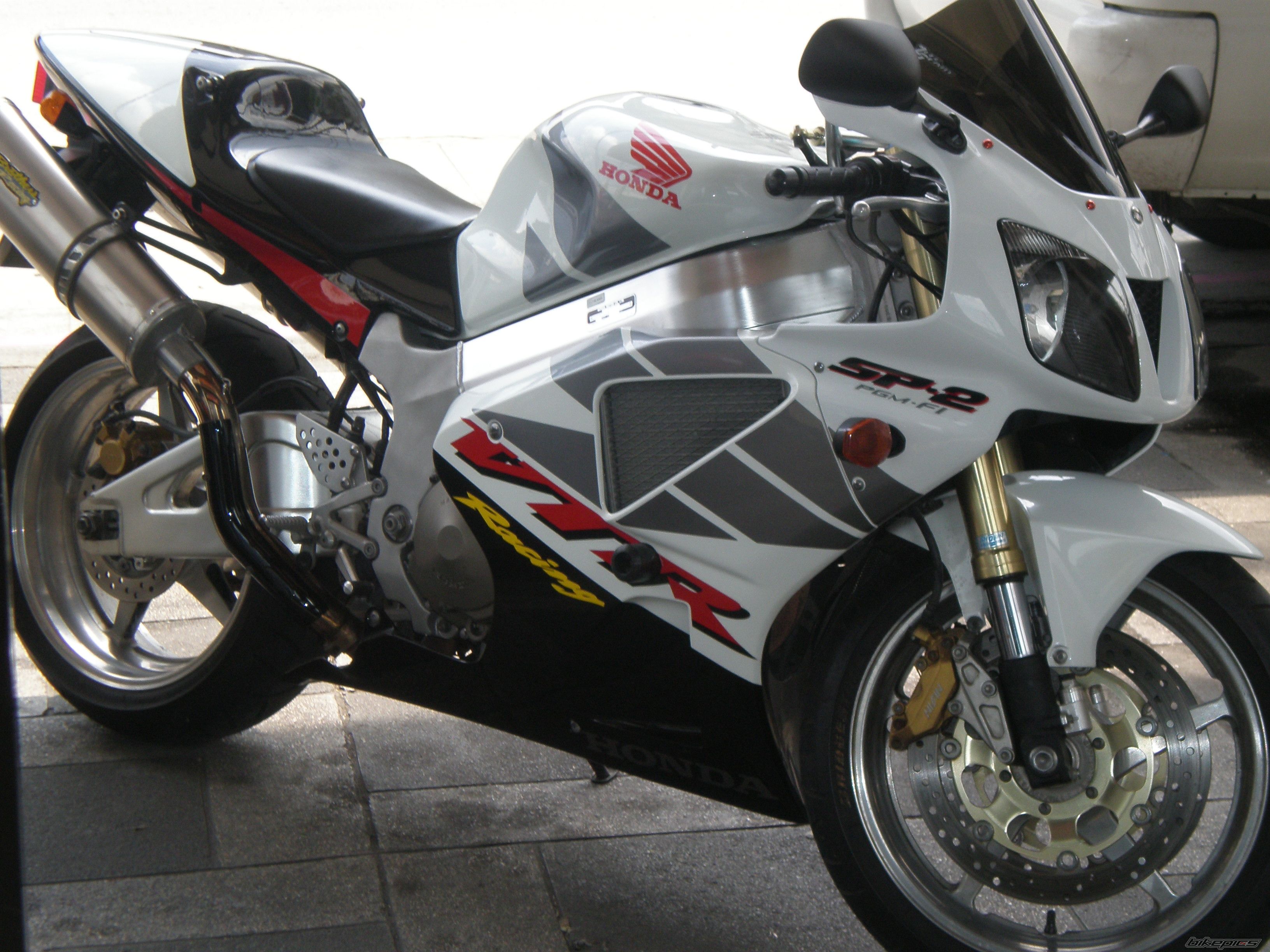 2003 HONDA RC51 | Picture 2286313 motorcycle photo