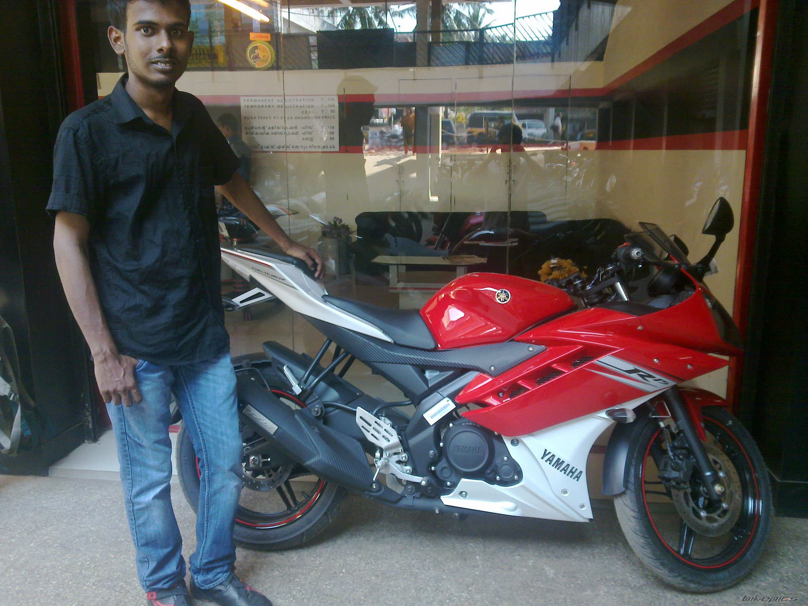 2011 YAMAHA YZF R15 | Picture 2288514 motorcycle photo