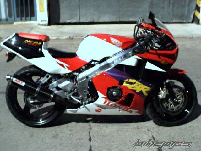 1988 HONDA CBR 400 | Picture 228942 motorcycle photo