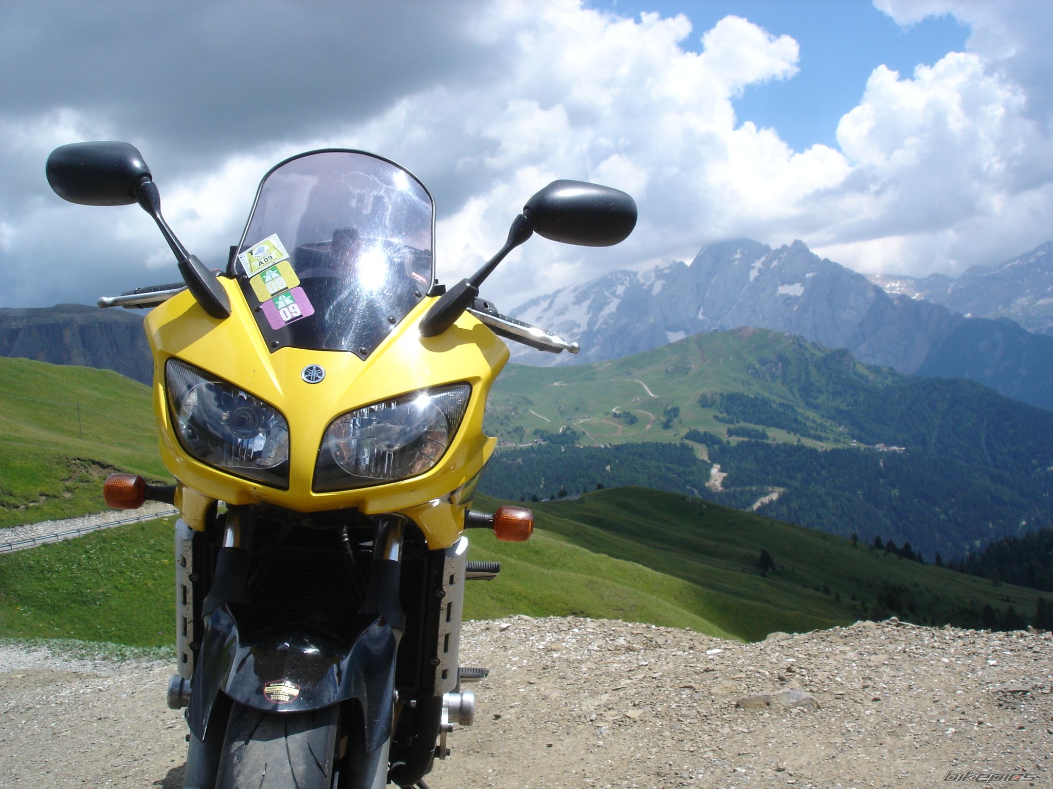 2003 YAMAHA FZS 1000 FAZER | Picture 2290546 motorcycle photo