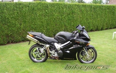 2005 HONDA VFR 800 VTEC | Picture 2291852 motorcycle photo