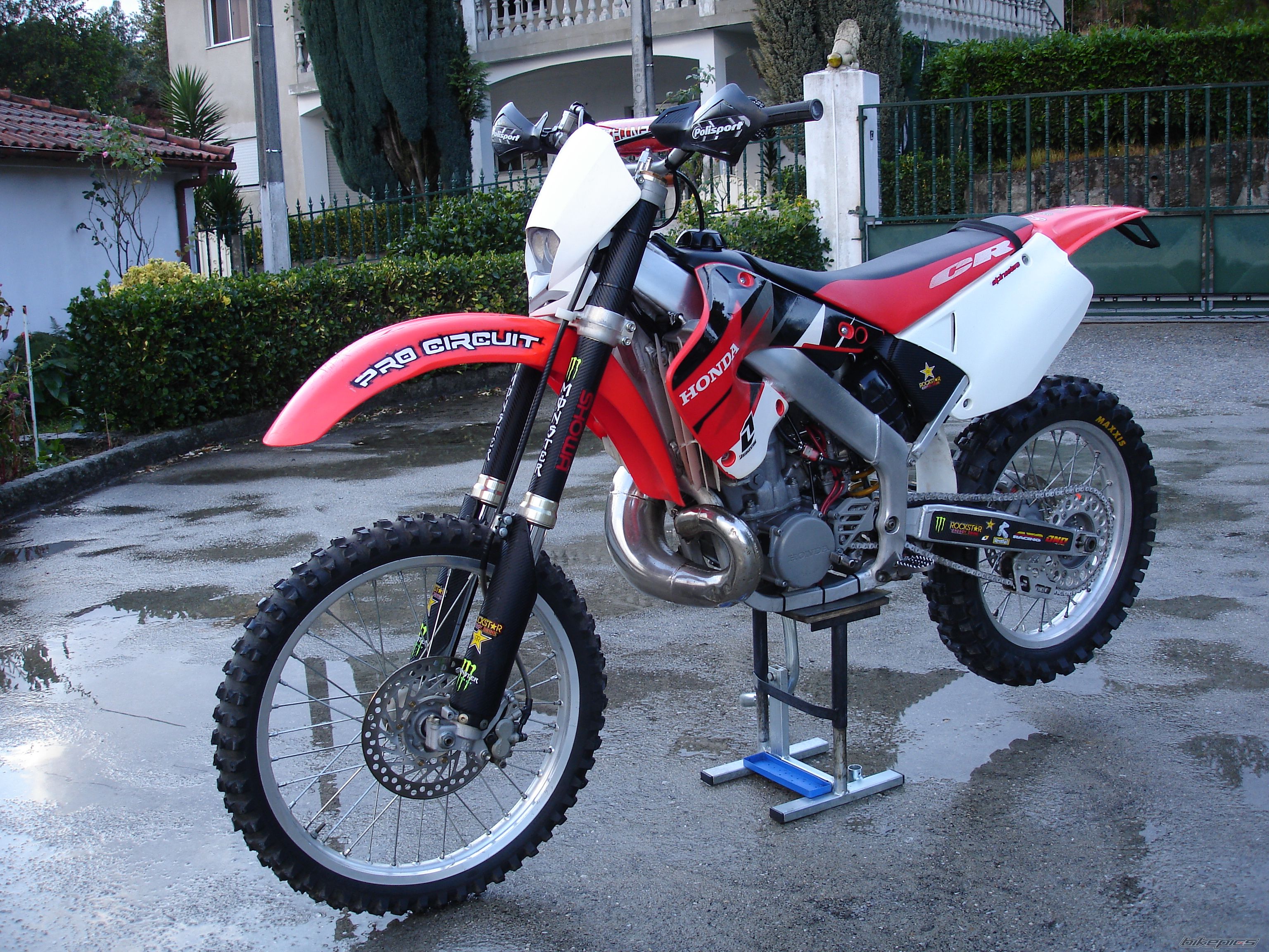 2001 HONDA CR 250 | Picture 2292097 motorcycle photo