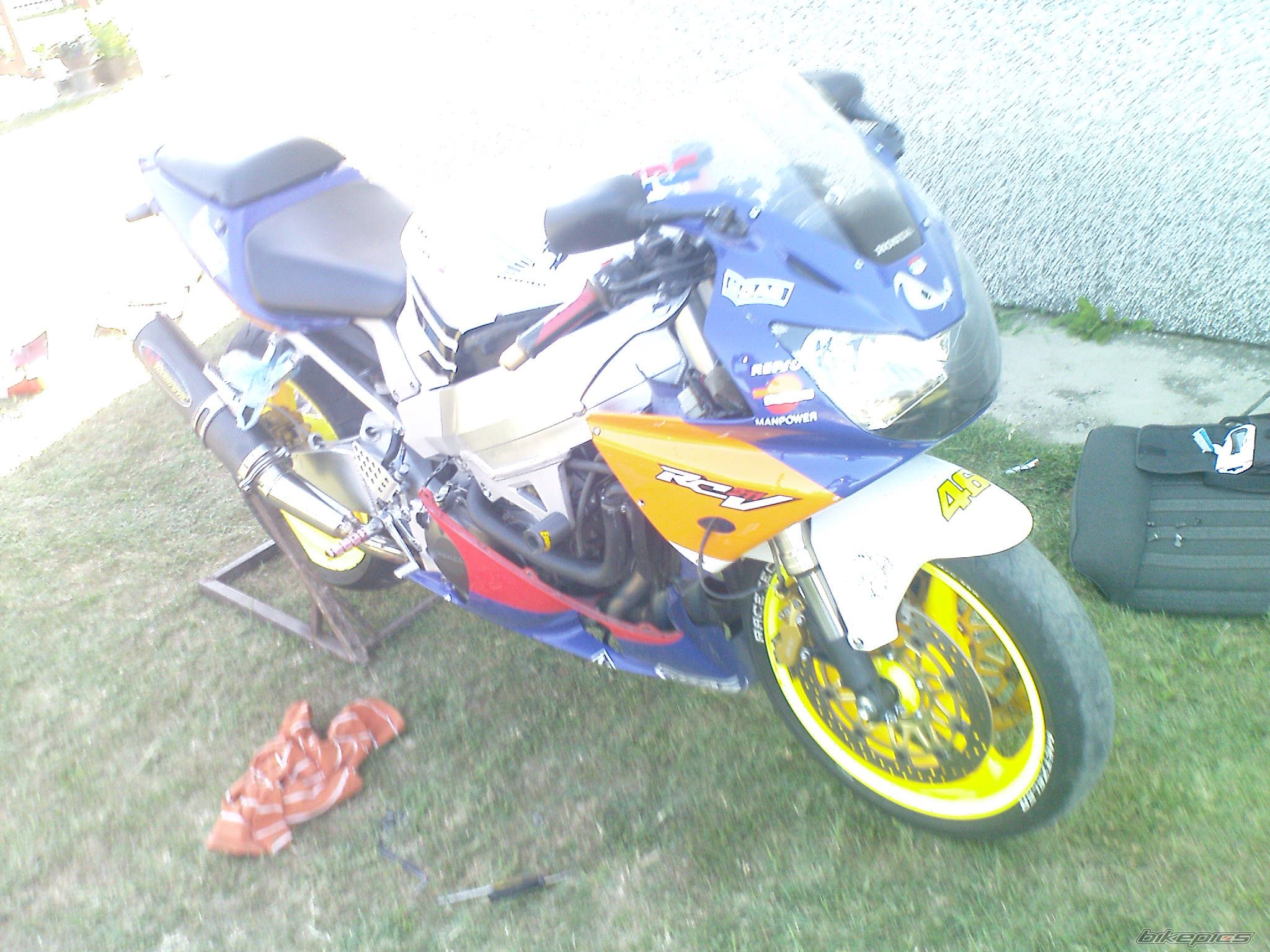 2001 HONDA CBR 900 | Picture 2292187 motorcycle photo