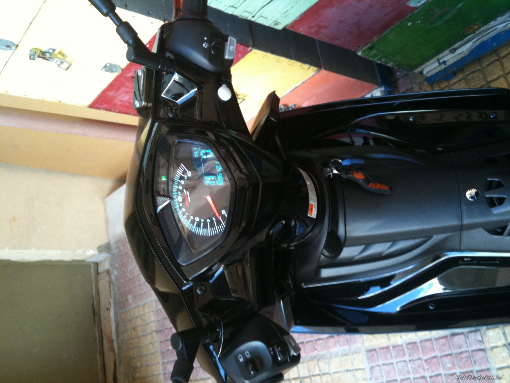 2011 YAMAHA CRYPTON X 135I | Picture 2292786 motorcycle photo