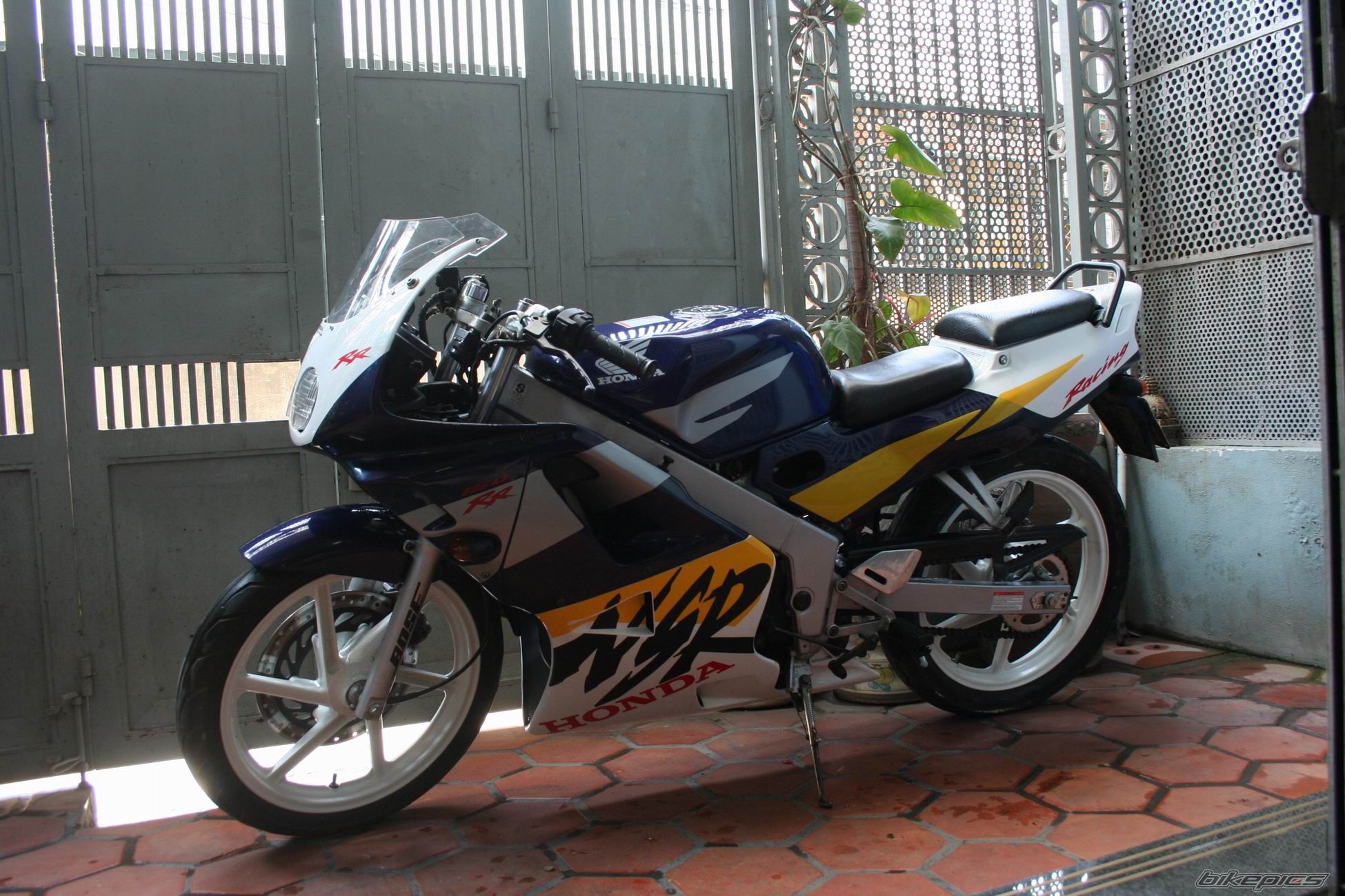 2011 HONDA NSR 150 RR | Picture 2293254 motorcycle photo