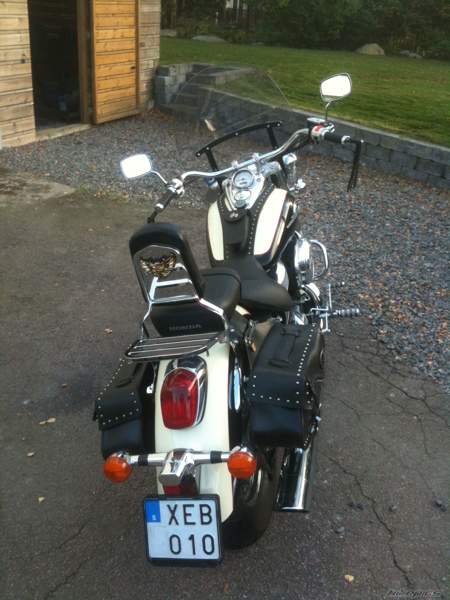 2001 HONDA 750 ACE | Picture 2293299 motorcycle photo