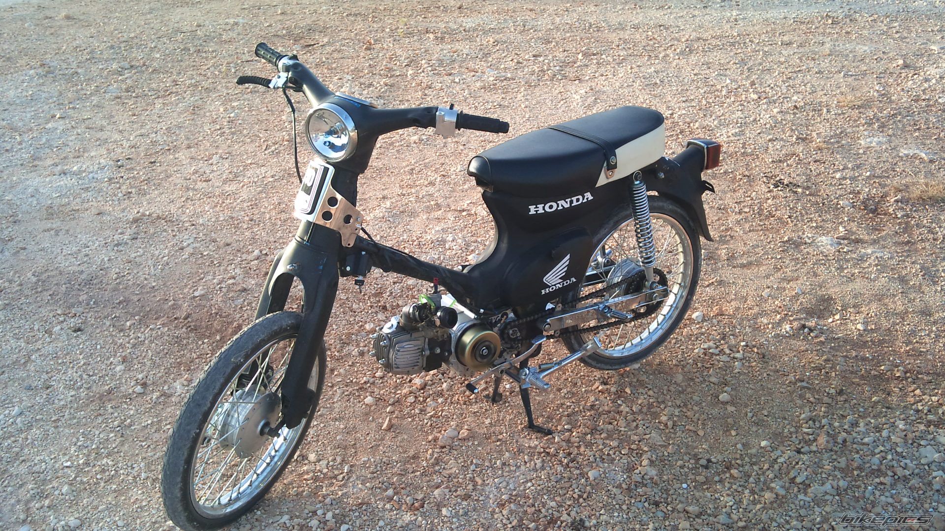 2010 HONDA C 50 | Picture 2293305 motorcycle photo