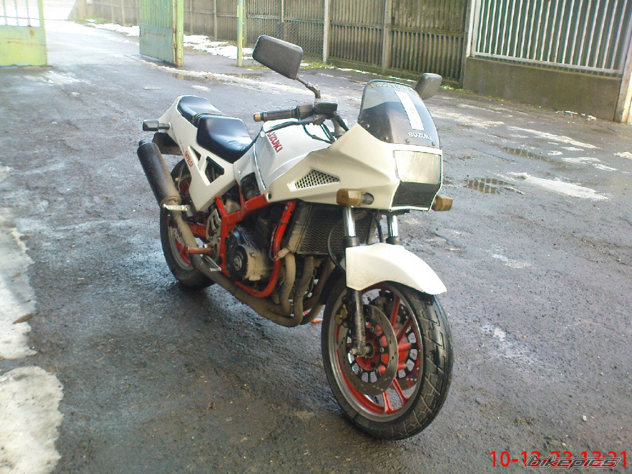 1986 SUZUKI GSX 400 X | Picture 2295942 motorcycle photo