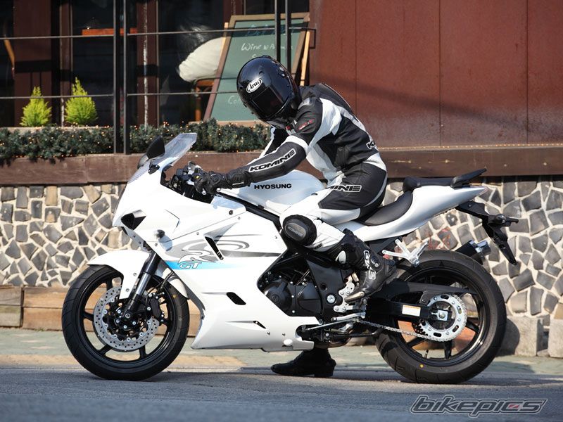 2010 HYOSUNG GT 650R | Picture 2297173 motorcycle photo
