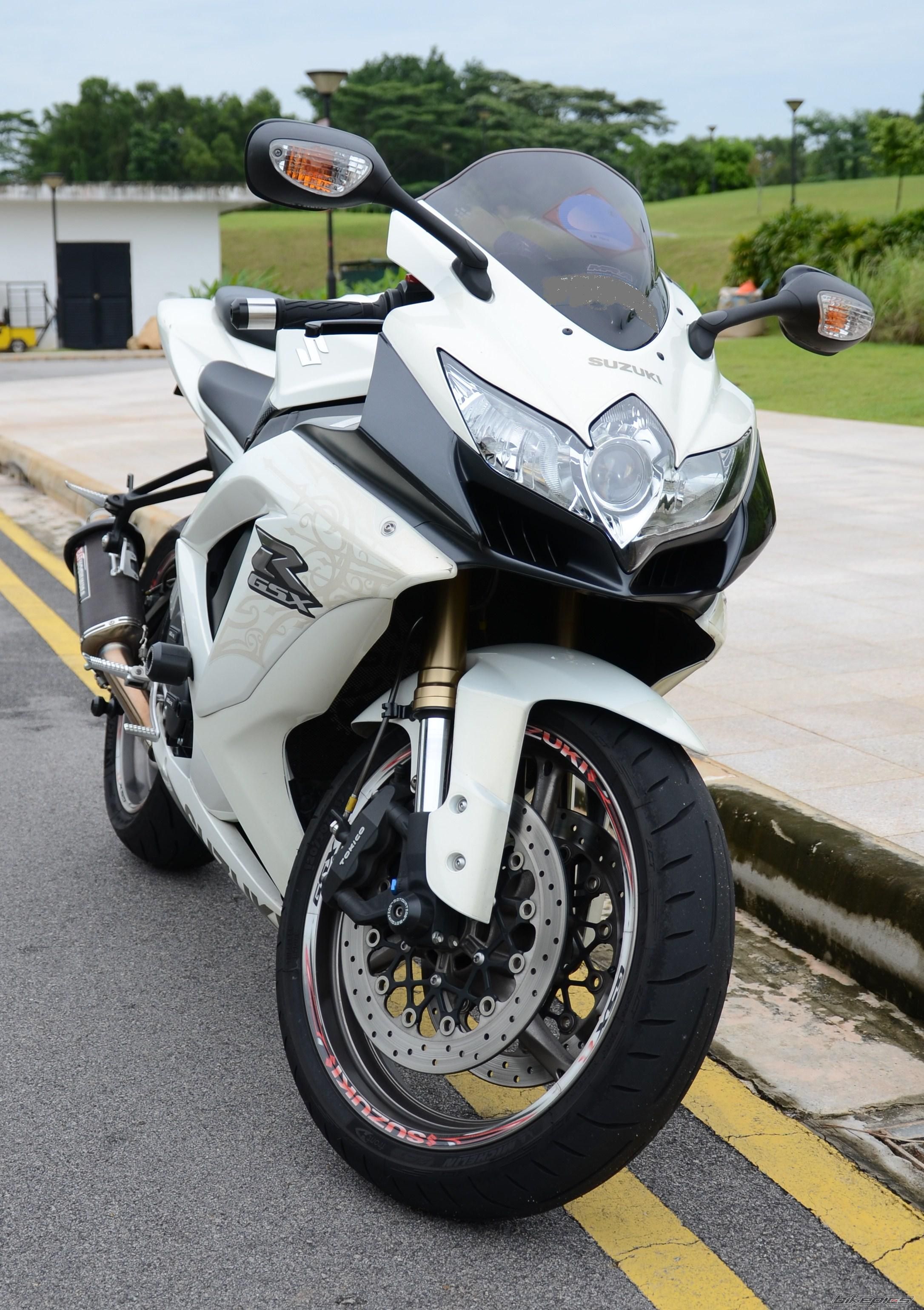 2010 SUZUKI GSX R 600 | Picture 2299689 motorcycle photo