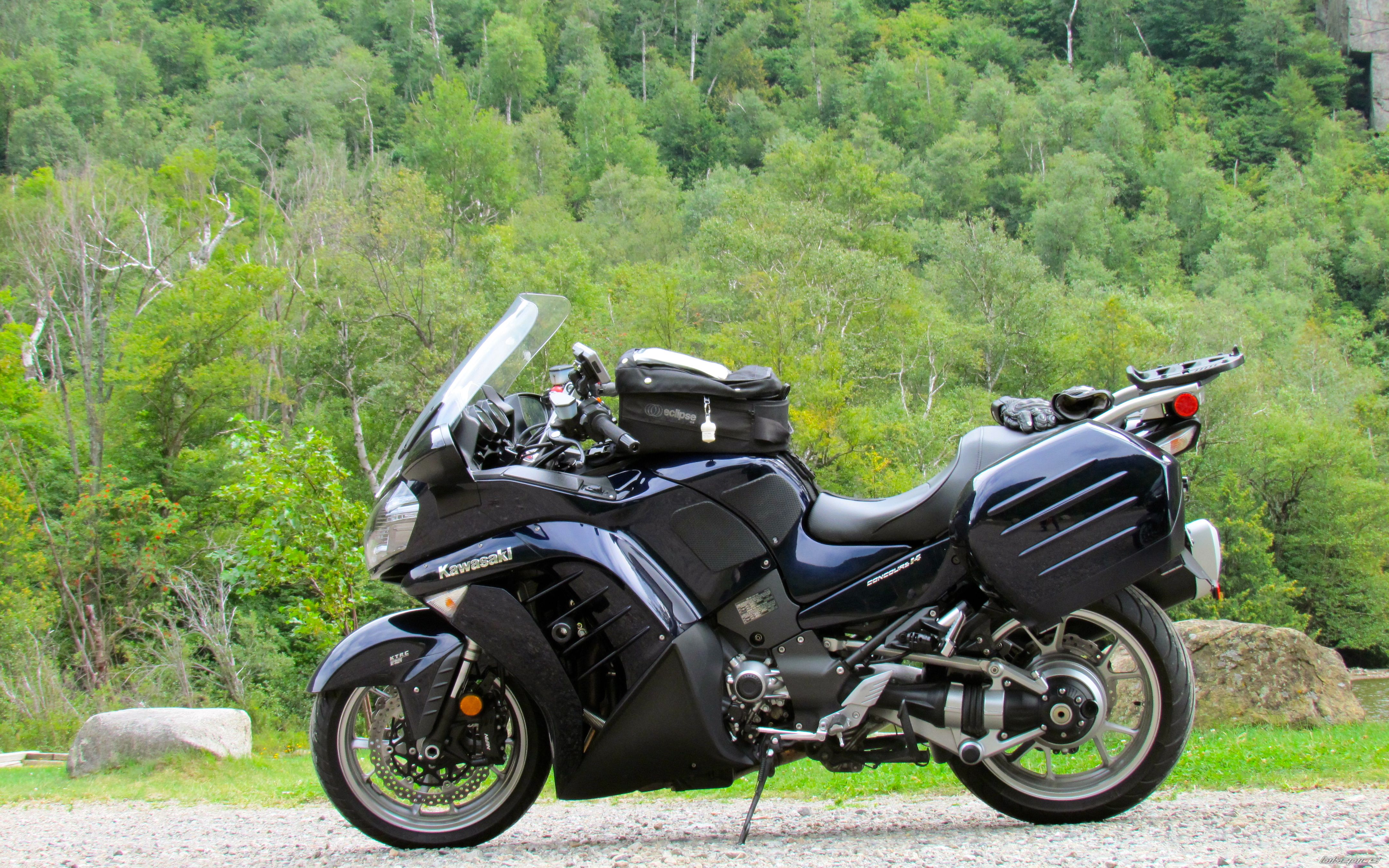 2010 KAWASAKI GTR1400 | Picture 2300053 motorcycle photo