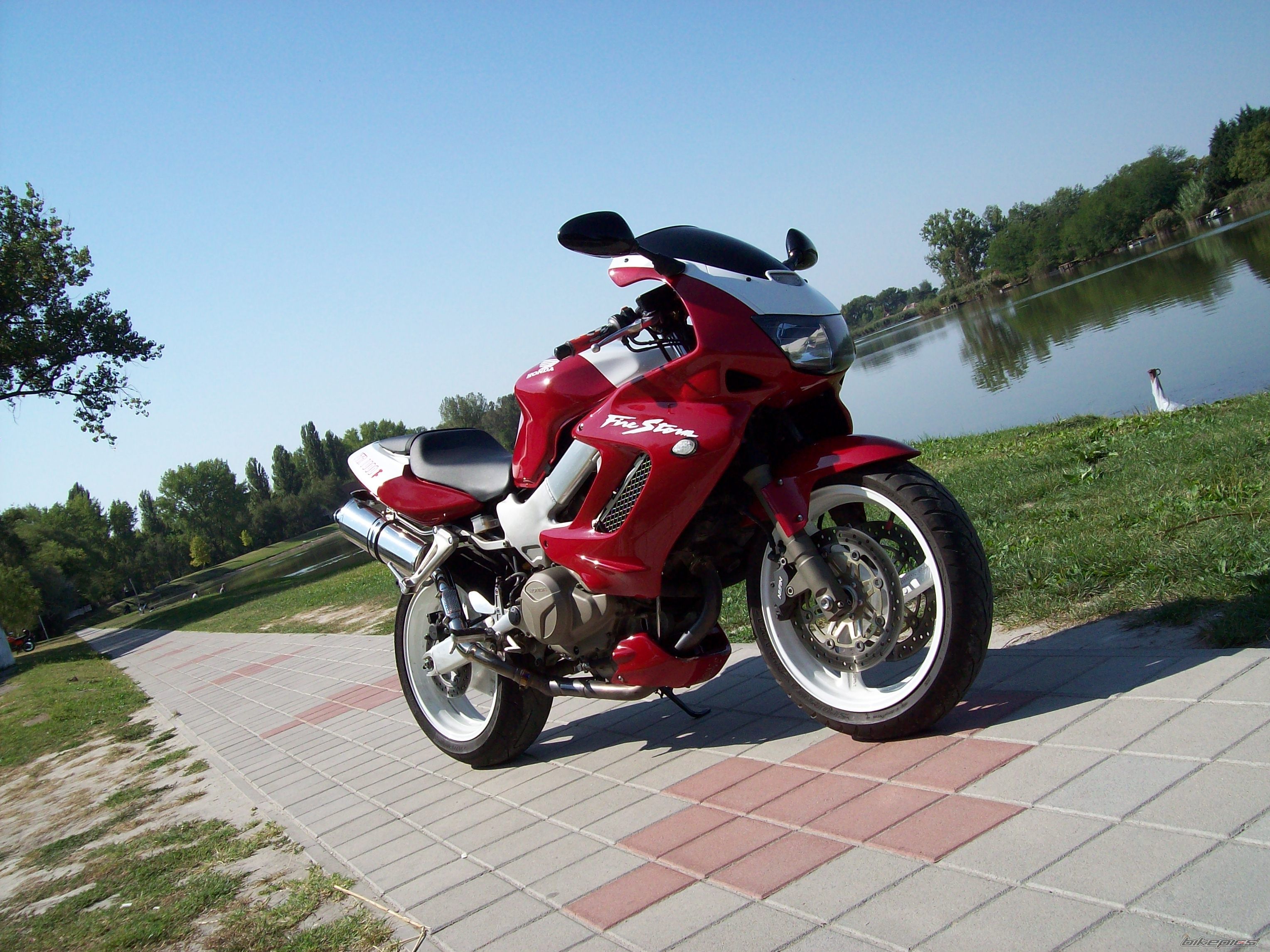 2010 HONDA VTR 1000 | Picture 2300621 motorcycle photo