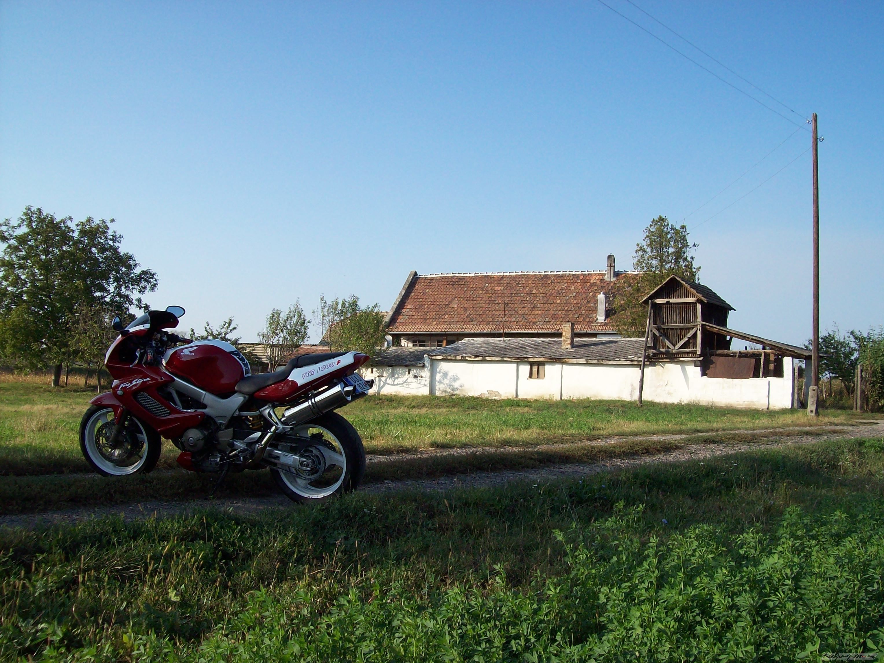 2010 HONDA VTR 1000 | Picture 2300658 motorcycle photo