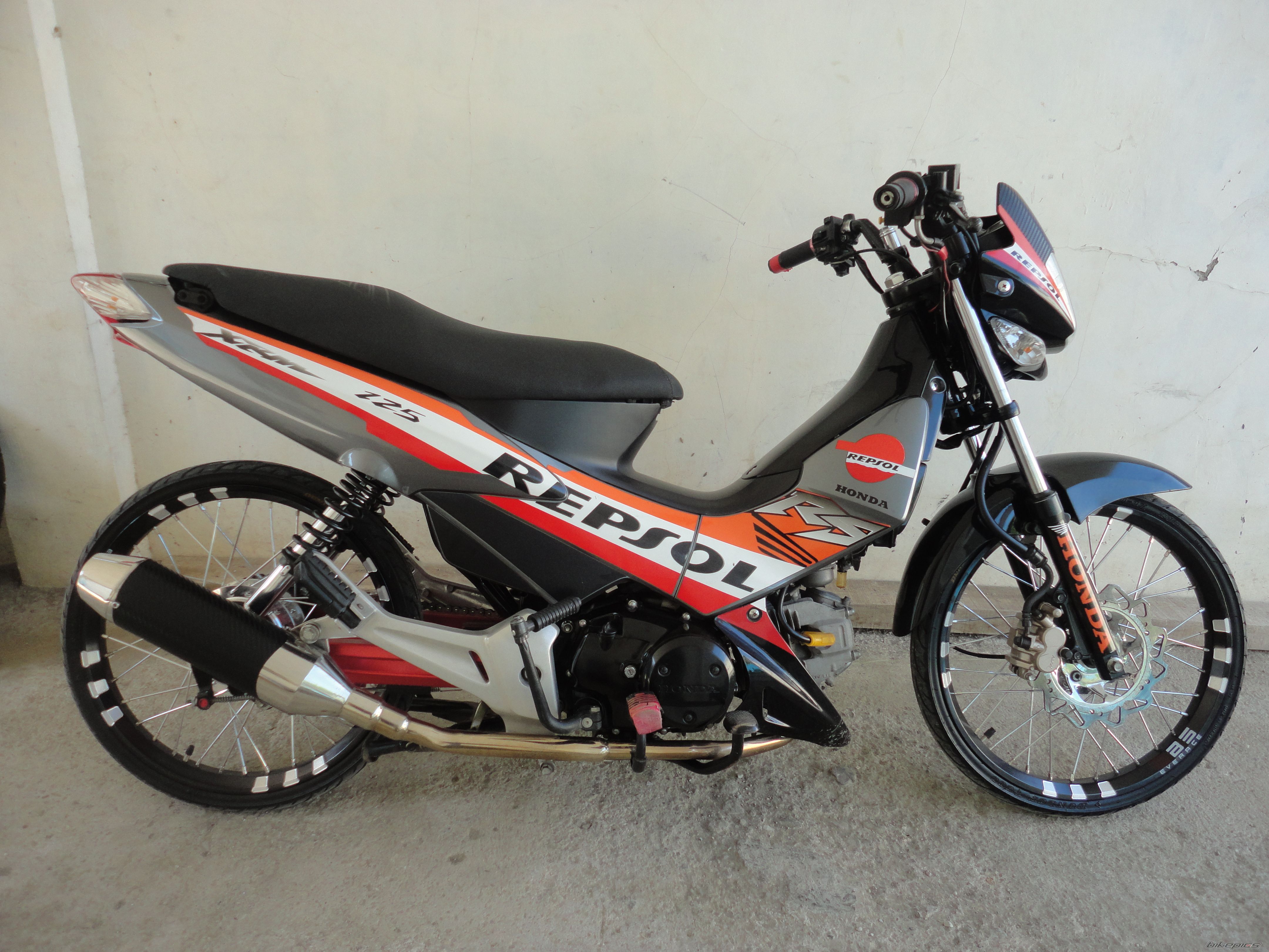 2012 HONDA XRM 125 | Picture 2301120 motorcycle photo