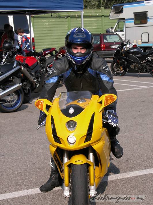 2003 DUCATI 749 | Picture 230225 motorcycle photo