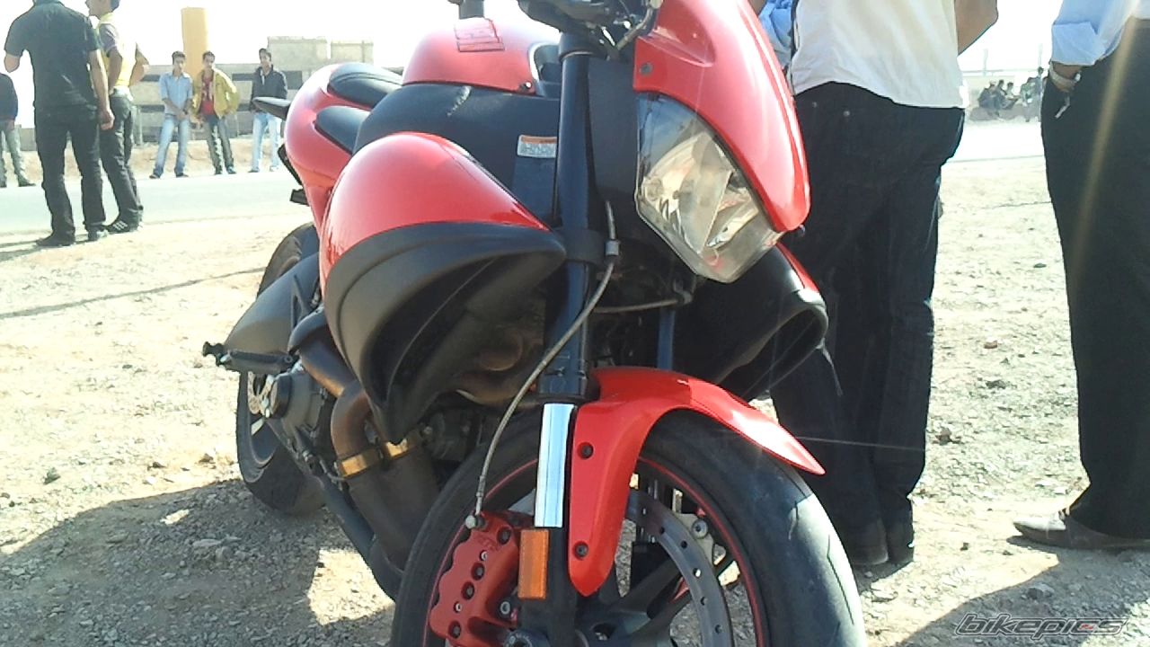 2011 SUZUKI GSX 1400 | Picture 2304307 motorcycle photo