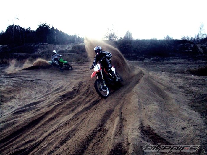 2001 HONDA CR250R | Picture 2305023 motorcycle photo