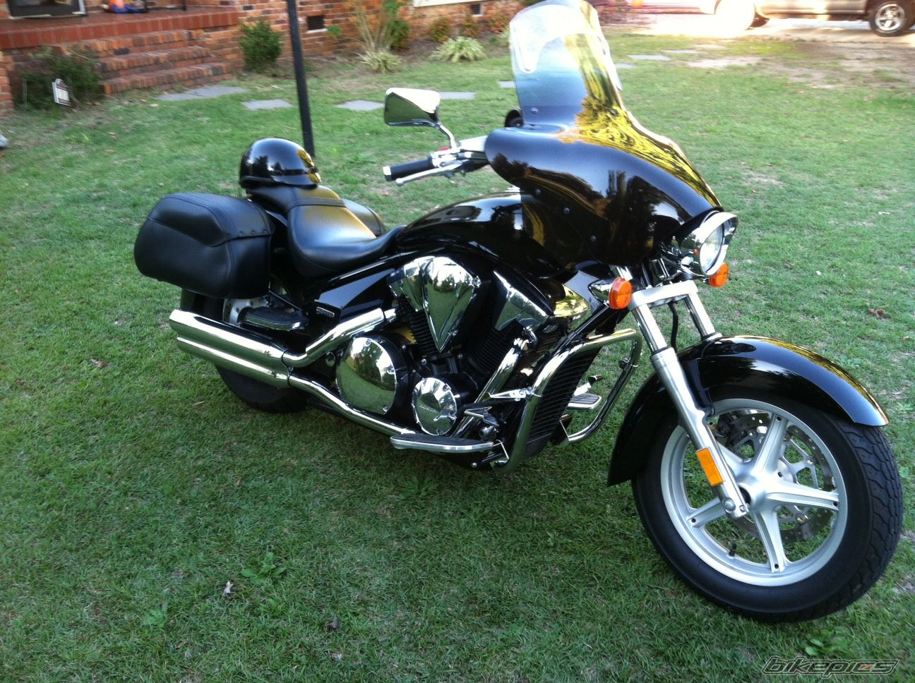 2010 HONDA VT1300 STATELINE | Picture 2305184 motorcycle photo