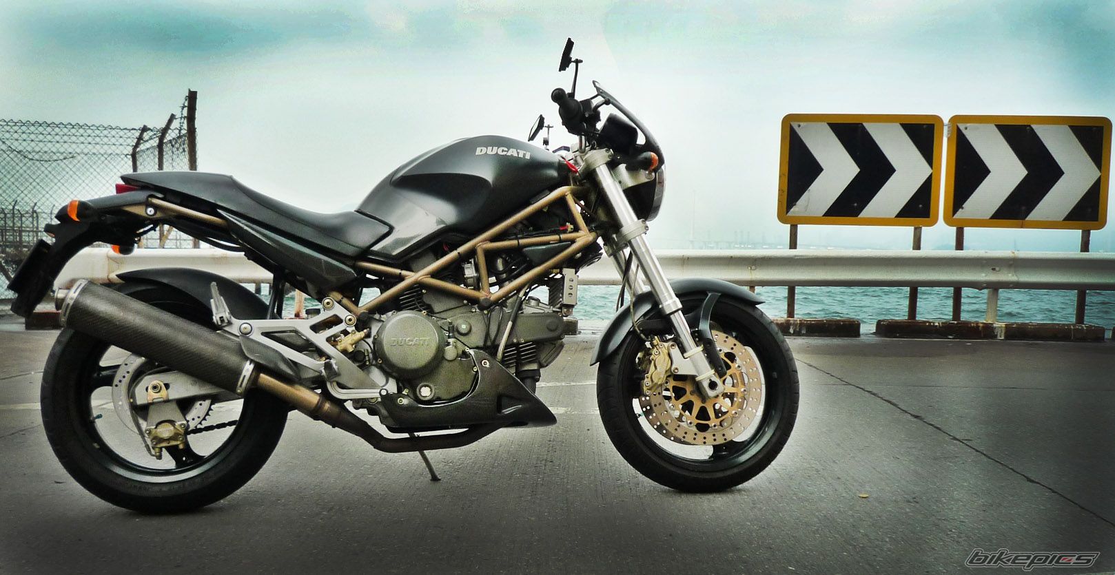 2002 DUCATI MONSTER 750 | Picture 2305349 motorcycle photo
