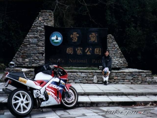 1996 HONDA VFR 400 | Picture 23064 motorcycle photo