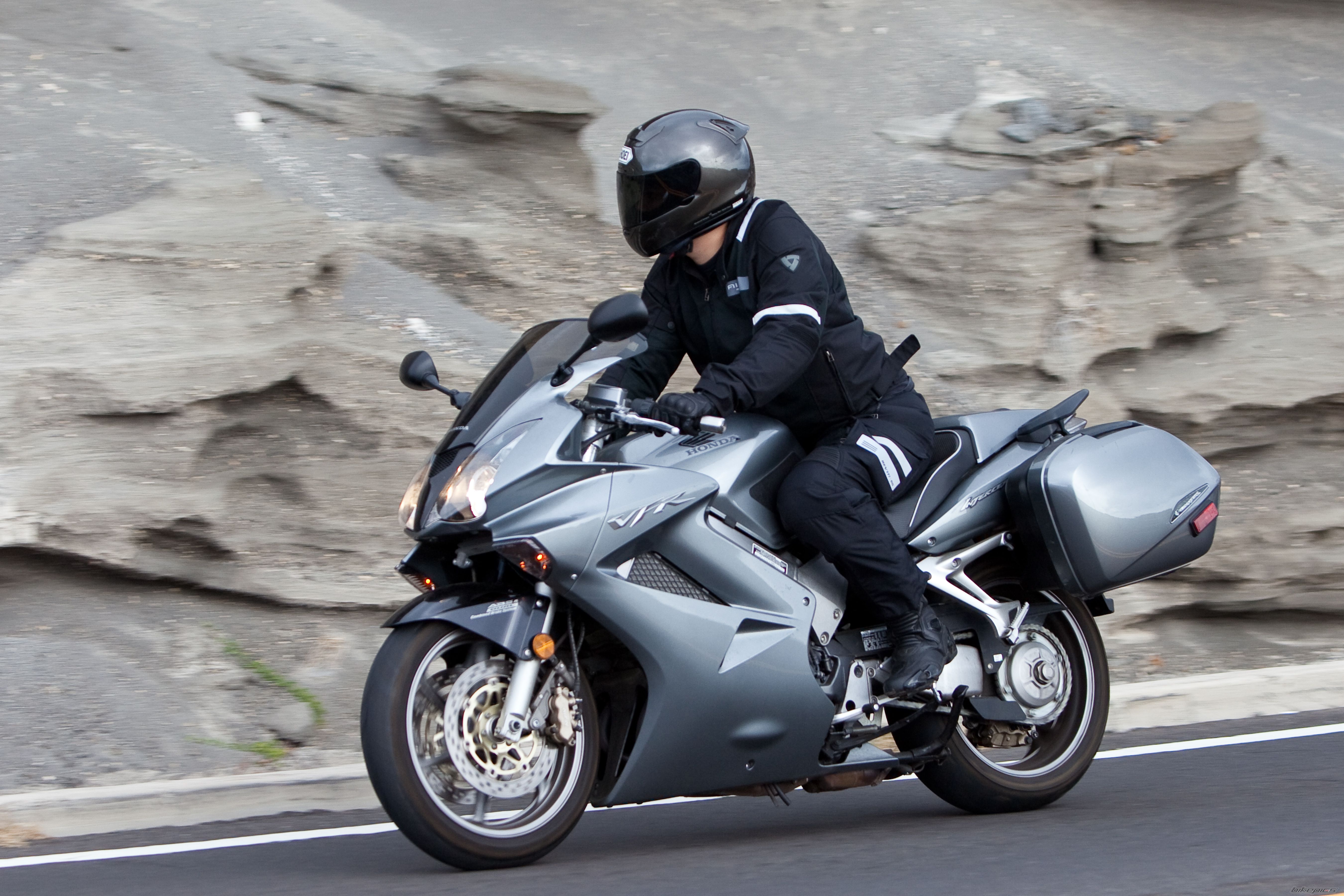 2008 HONDA VFR 800 | Picture 2306577 motorcycle photo