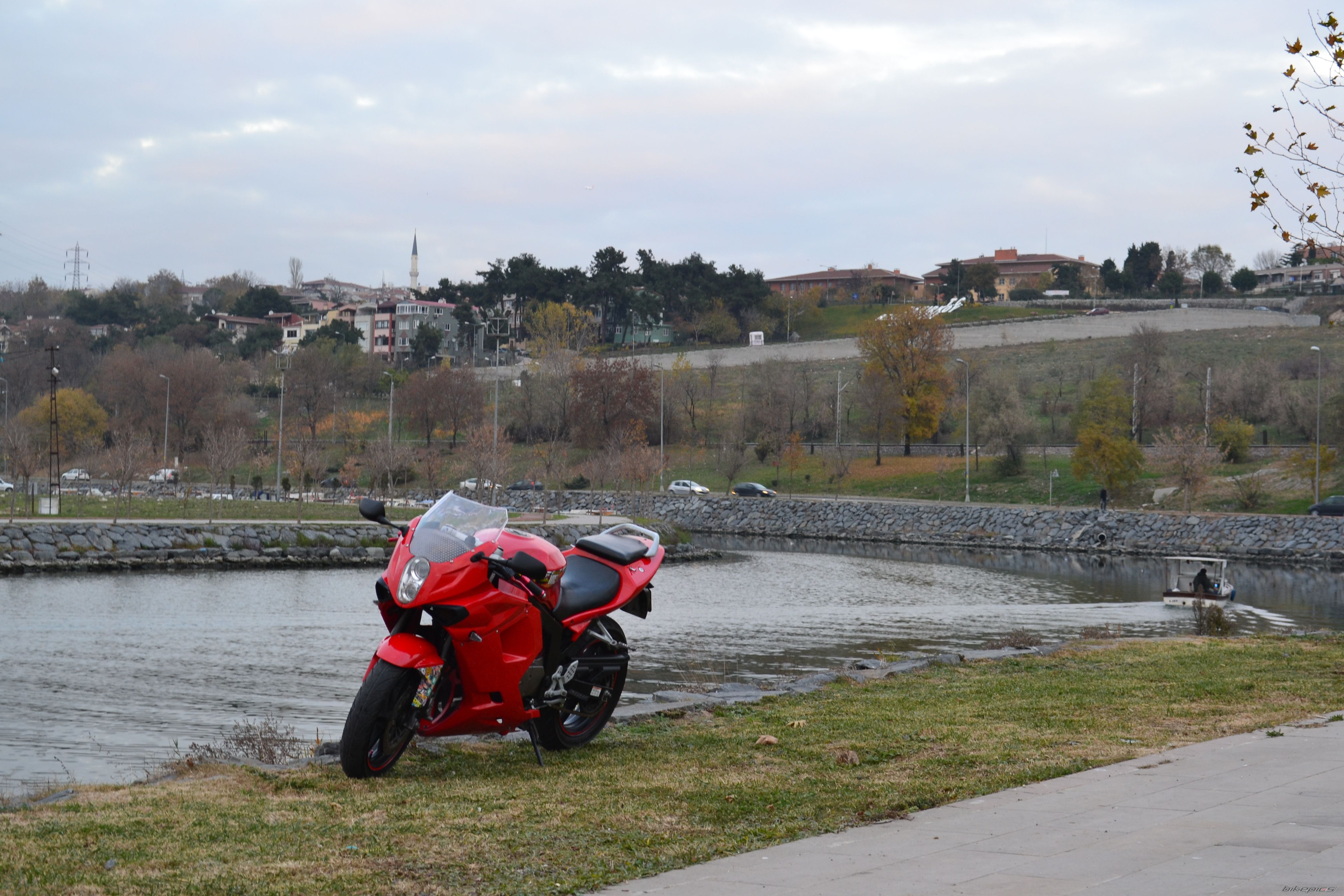 2008 HYOSUNG GT 250 R COMET | Picture 2307729 motorcycle photo