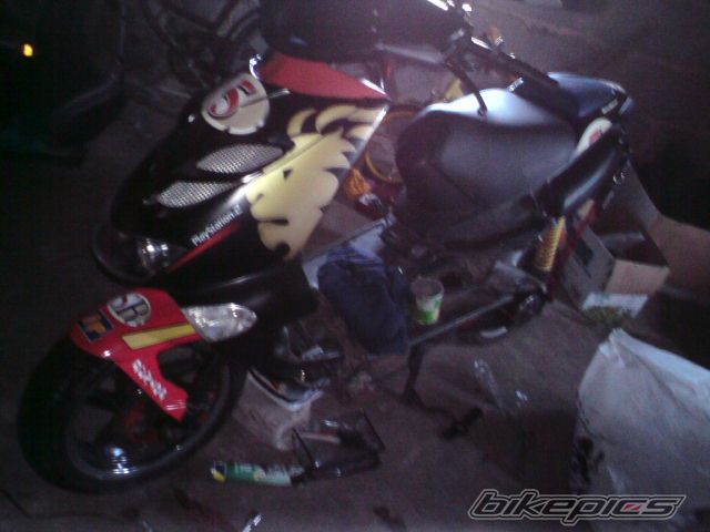 2004 APRILIA SR WWW 50 | Picture 2308060 motorcycle photo