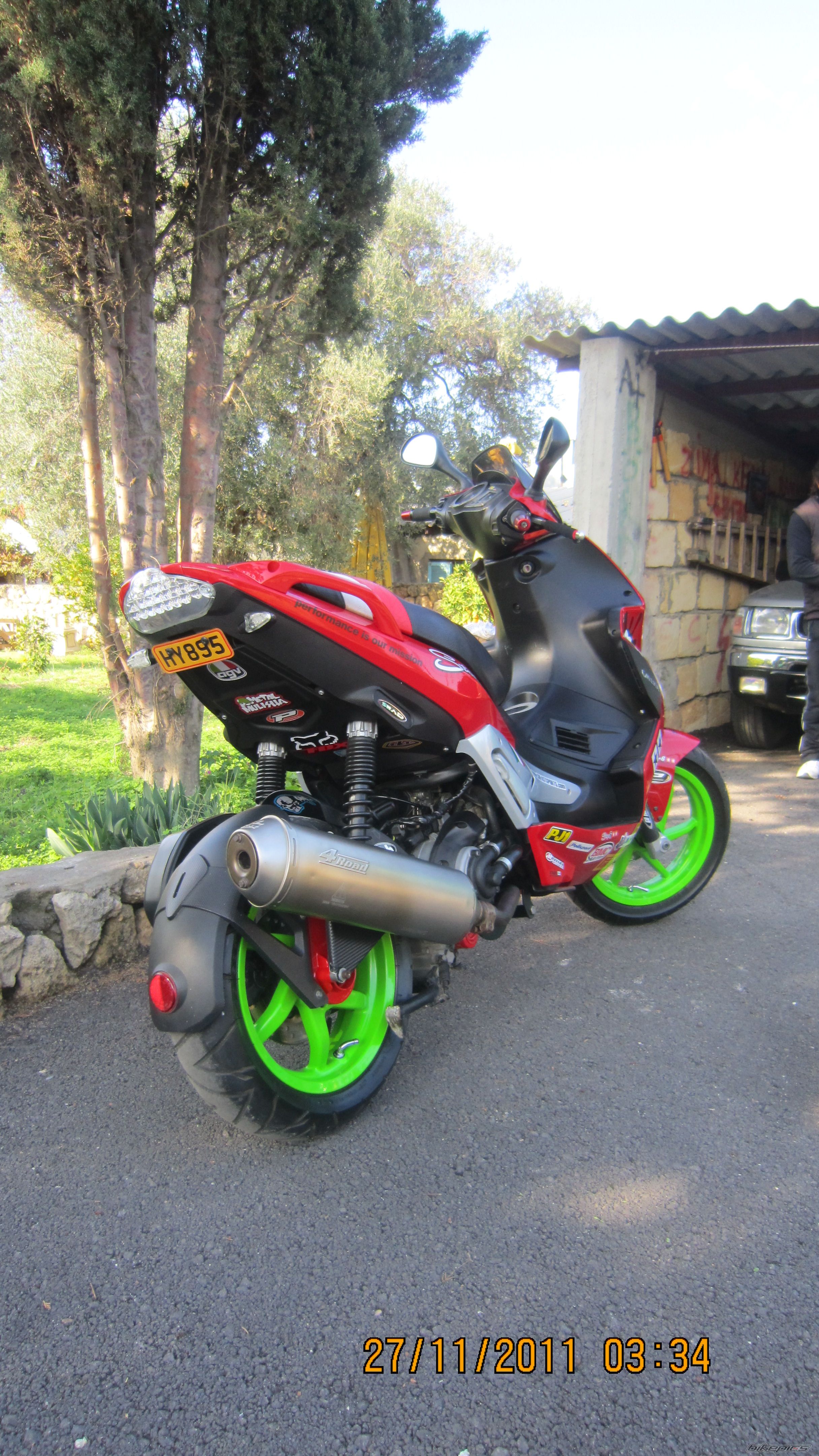 2011 GILERA RUNNER 200 VXR | Picture 2308093 motorcycle photo