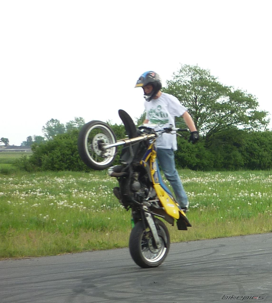 2005 HUSQVARNA SM 125 S | Picture 2308366 motorcycle photo