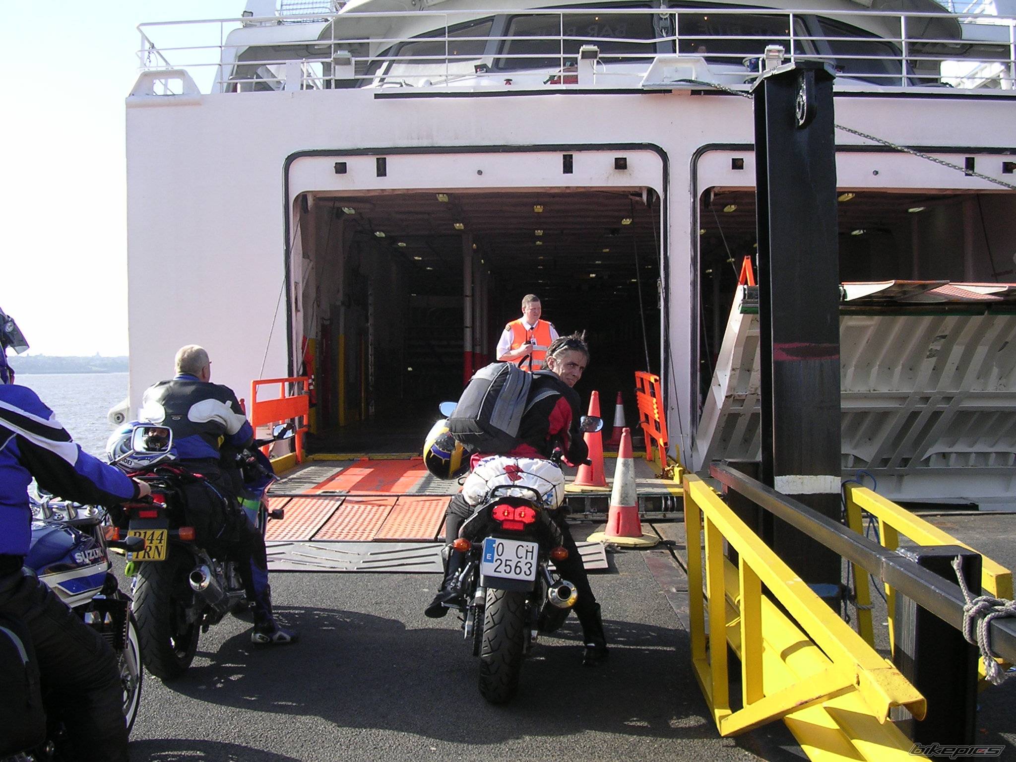 2000 SUZUKI BANDIT 600 | Picture 230848 motorcycle photo