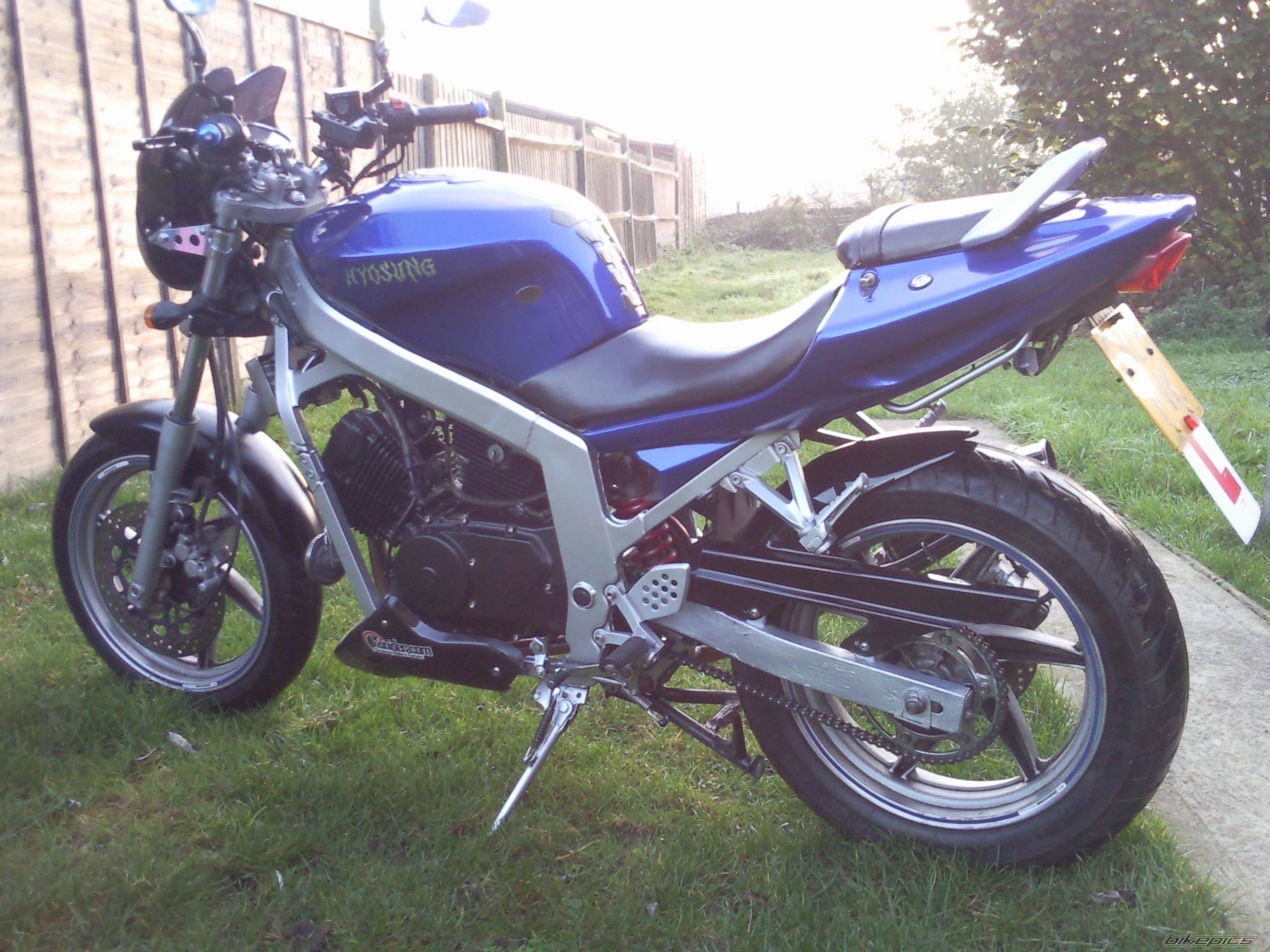 2005 HYOSUNG GT 125 COMET | Picture 2309146 motorcycle photo
