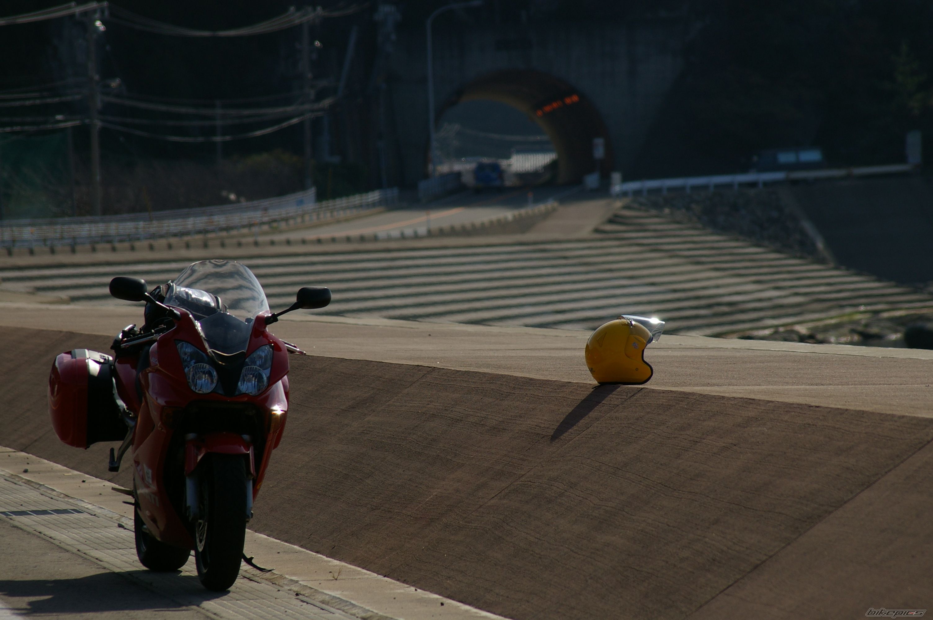 2002 HONDA VFR 800 VTEC | Picture 2309374 motorcycle photo