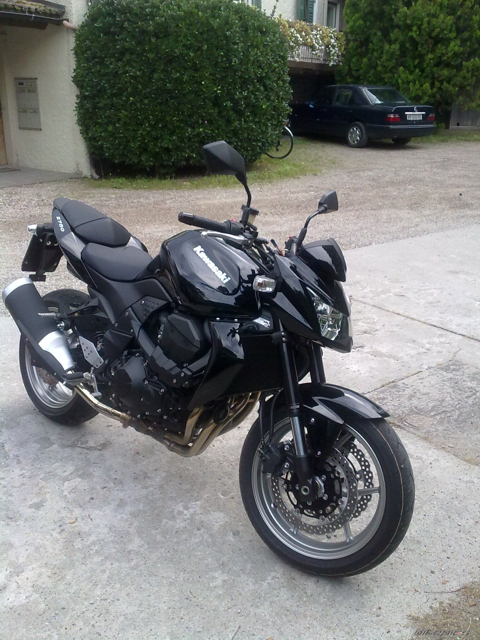 2011 KAWASAKI Z 750 | Picture 2310512 motorcycle photo
