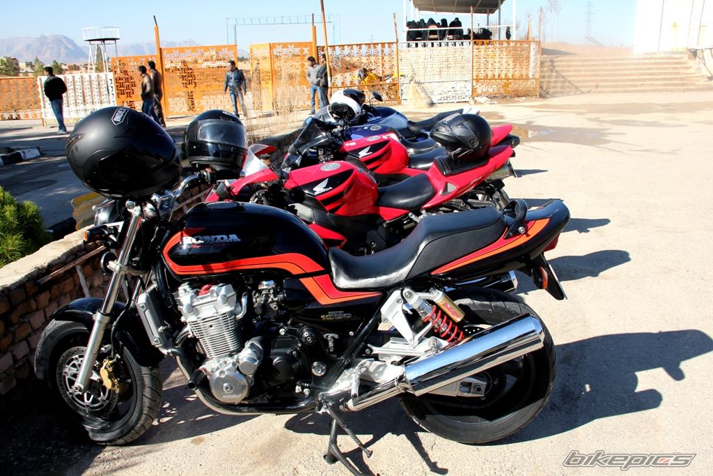 2002 HONDA CB1300 | Picture 2311200 motorcycle photo