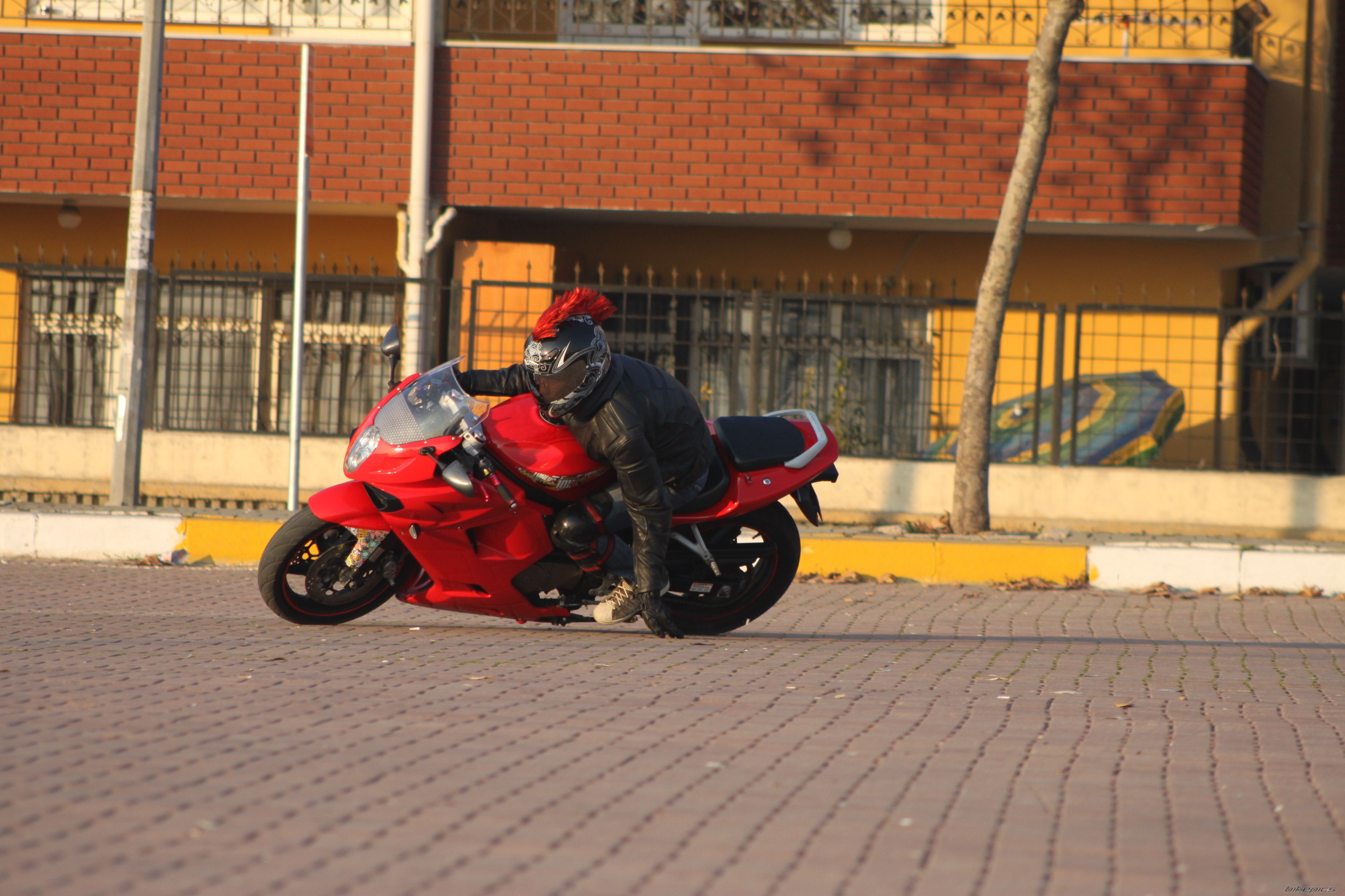 2008 HYOSUNG GT 250 R COMET | Picture 2311244 motorcycle photo