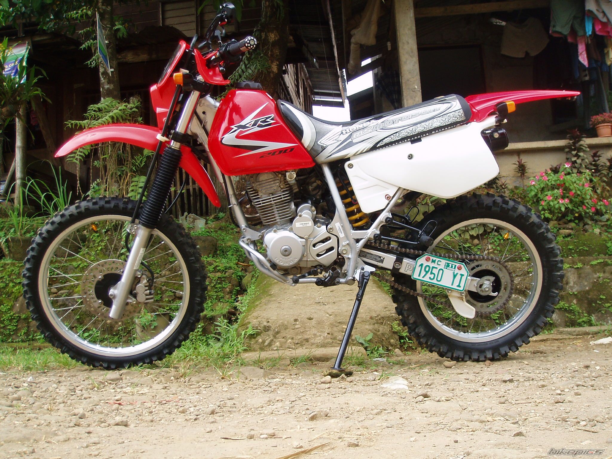 2009 HONDA XR 200 | Picture 2311519 motorcycle photo