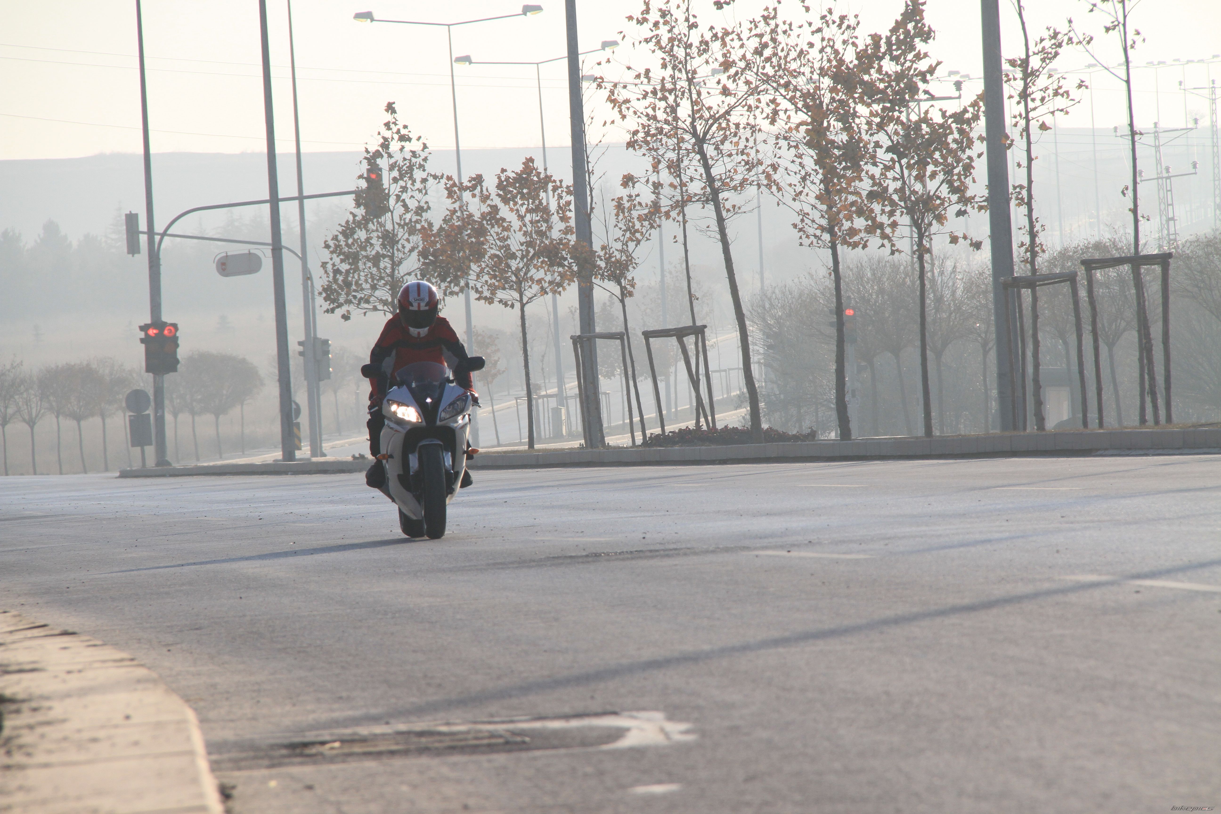 2011 YAMAHA YZF R6 | Picture 2311822 motorcycle photo