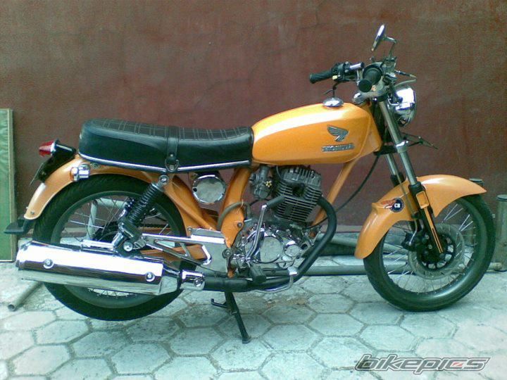 2009 HONDA CB 100 | Picture 2312001 motorcycle photo