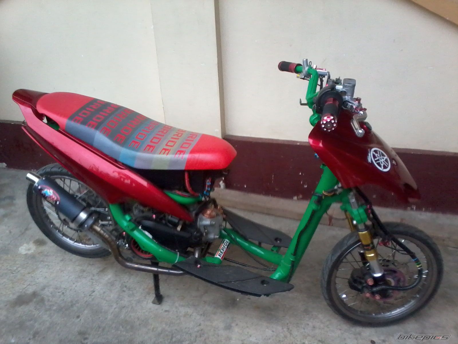 2011 YAMAHA MIO | Picture 2313964 motorcycle photo