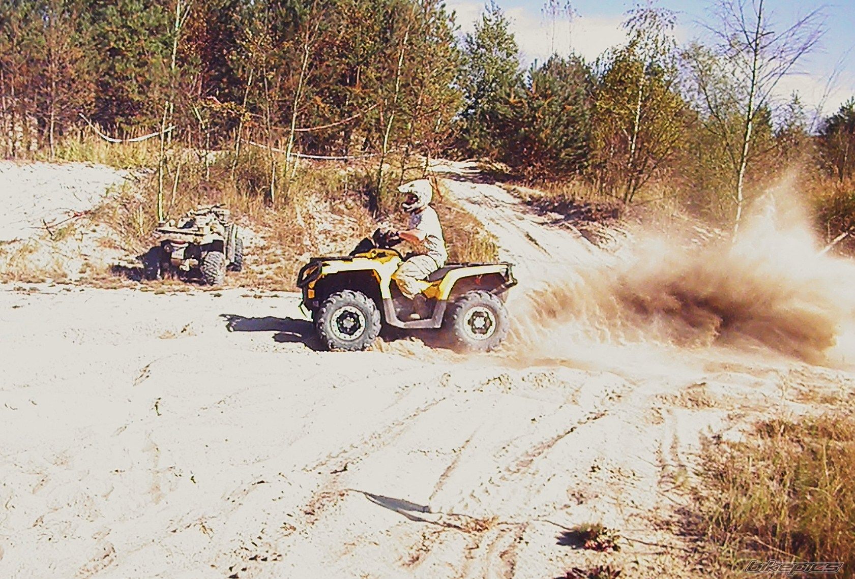 2011 BOMBARDIER OUTLANDER 800 XT | Picture 2314686 motorcycle photo